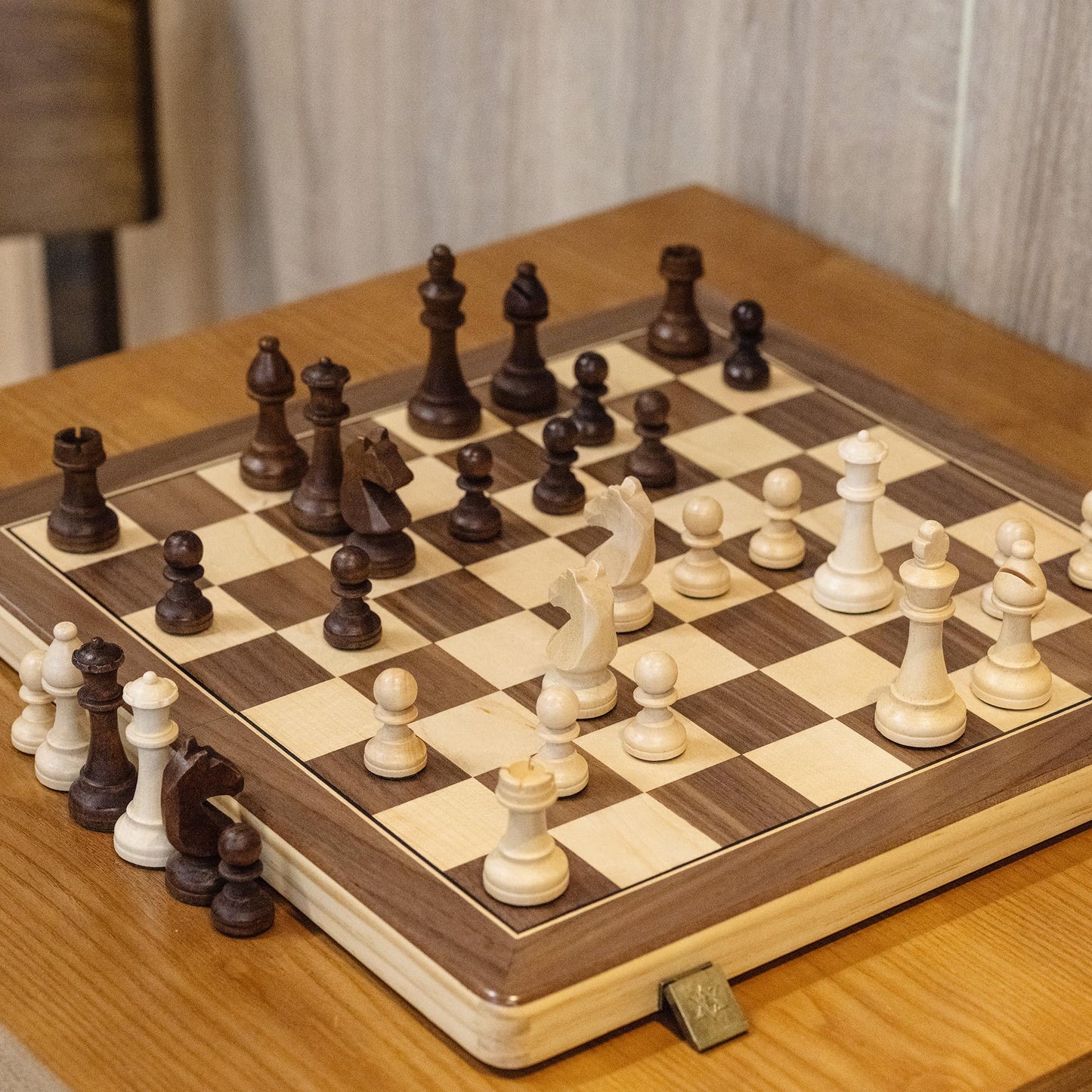A&A 15" Wooden Chess Set/Folding Board / 3" King Height German Knight Staunton Chess Pieces/Walnut & Maple Inlaid /2 Extra Queen