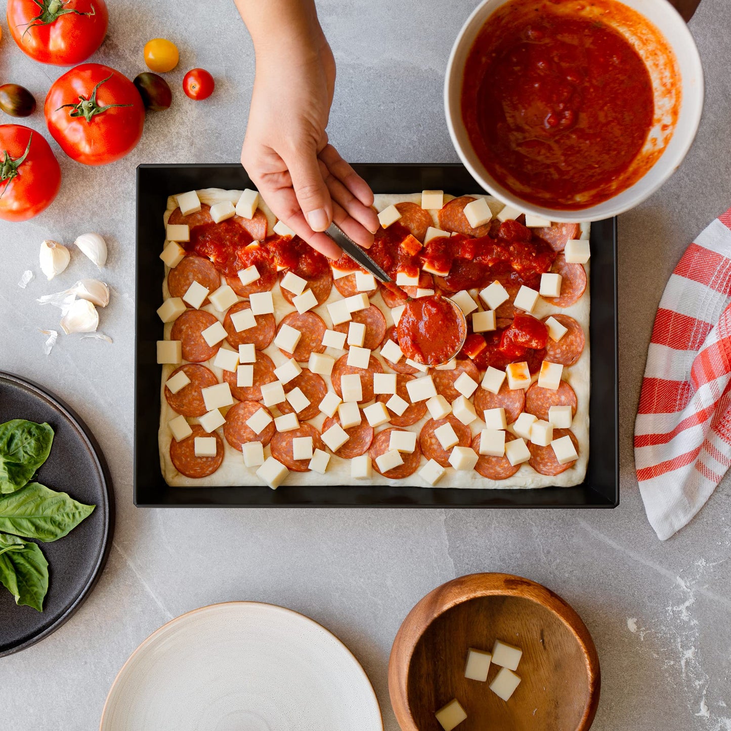 Chef Pomodoro Detroit Style Pizza Pan, 14 x 10-Inch, Hard Anodized Aluminum, Pre-Seasoned Bakeware Kitchenware