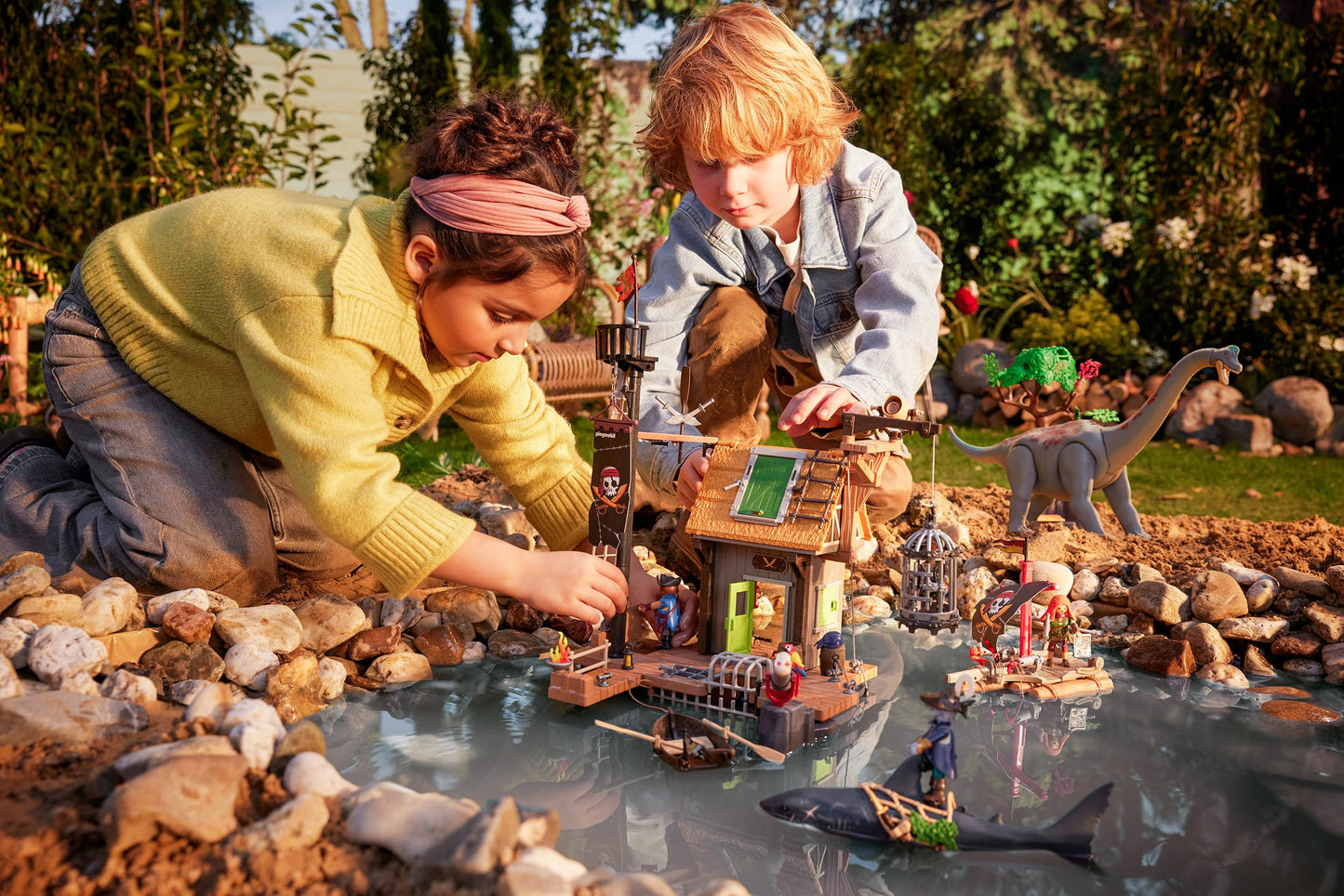 PLAYMOBIL Giant Shark with Pirate