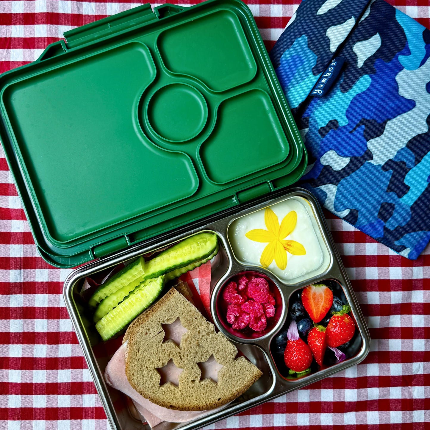 Yumbox Prêt Stainless Steel Bento Box with Leakproof Lunch Container, Sandwich Friendly Tray, Lunch Box for Kids, Adults, Travel (Dublin Green)