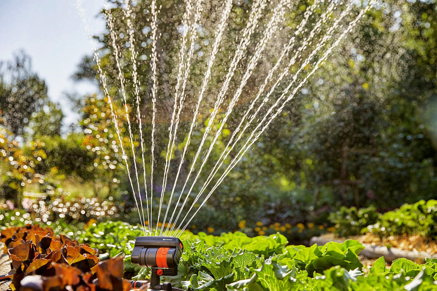 Gardena N83-SZMXFP Frost-Proof ZoomMaxx Oscillating Sprinkler on Spike, 2,300 Sq. Ft. Coverage, Spike Base for Flexible and Precise Watering, Includes Waterstop Quick Connector, Made in Germany
