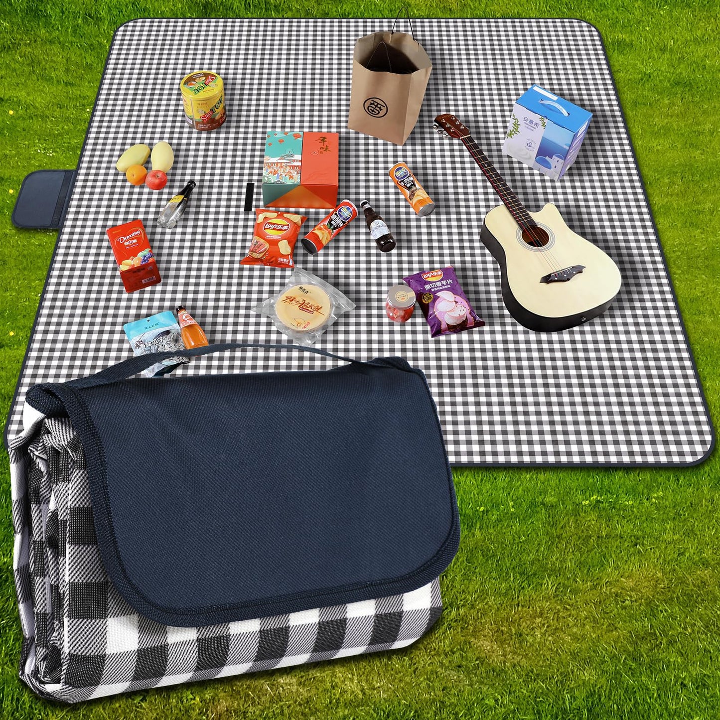 Picnic Blanket,118"×79" Large Foldable Picnic Mat,Beach Blanket,Waterproof Sandproof Blanket,Outdoor Blankets for Gatherings,Park,and Camping.Machine Washable,Durable,Portable,Navy Blue