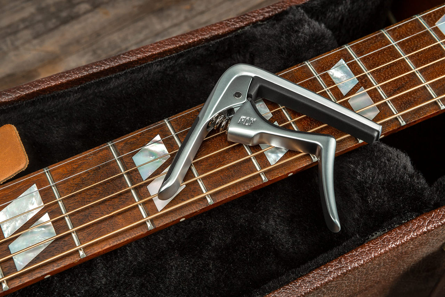 JIM DUNLOP Trigger Fly Capo Curved Satin Chrome