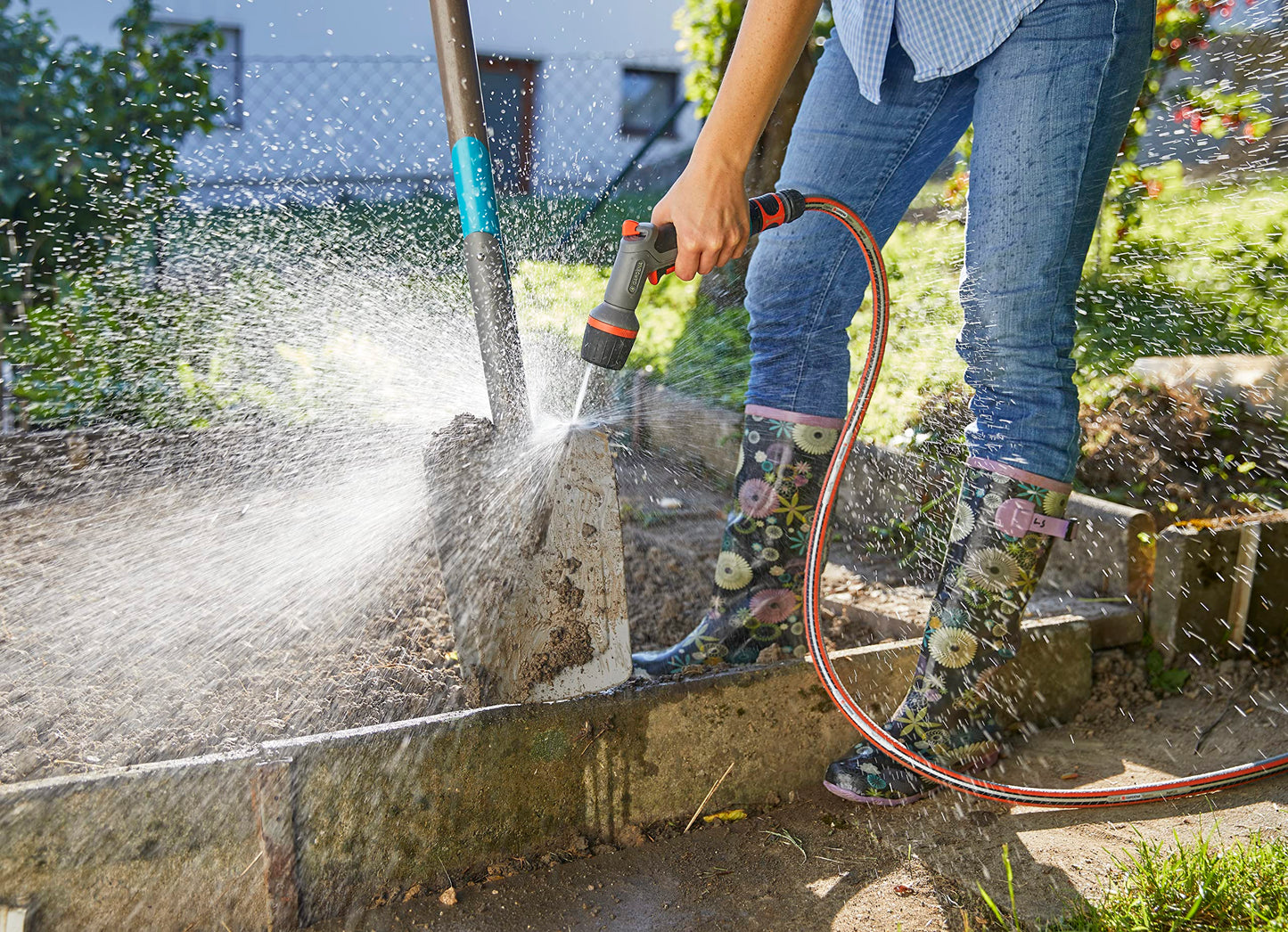 Gardena 18304-20 Frost-Proof ecoPulse™ Multi-Pattern Watering Nozzle, for Water-conserving Cleaning and Watering, Includes Waterstop Quick Connector, Made in Germany