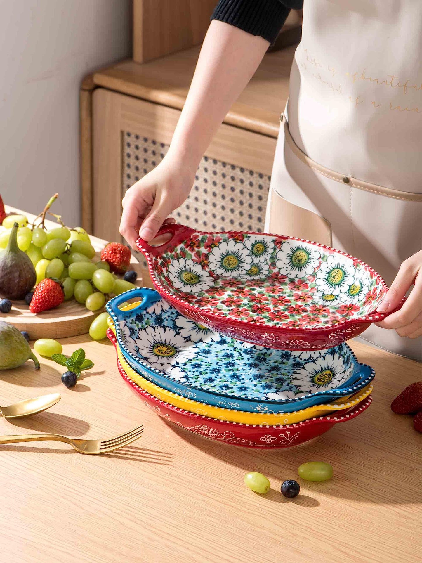 Henten Home Ceramic Pasta Bowls with Handle, Porcelain Floral Salad Bowls Set of 4, 32 oz Large Bohemia Serving Dish, Colorful Dinnerware Set, Microwave & Dishwasher Safe
