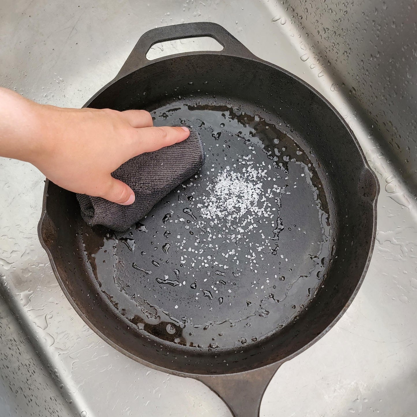 Caron & Doucet -Ultimate Cast Iron Care Set Seasoning Oil,Cleaning Soap & Restoring Scrub | 100% Plant-Based & Best for Cleaning,Washing,Restoring & Seasoning Cast Iron Skillets,Pans,Grills and More!