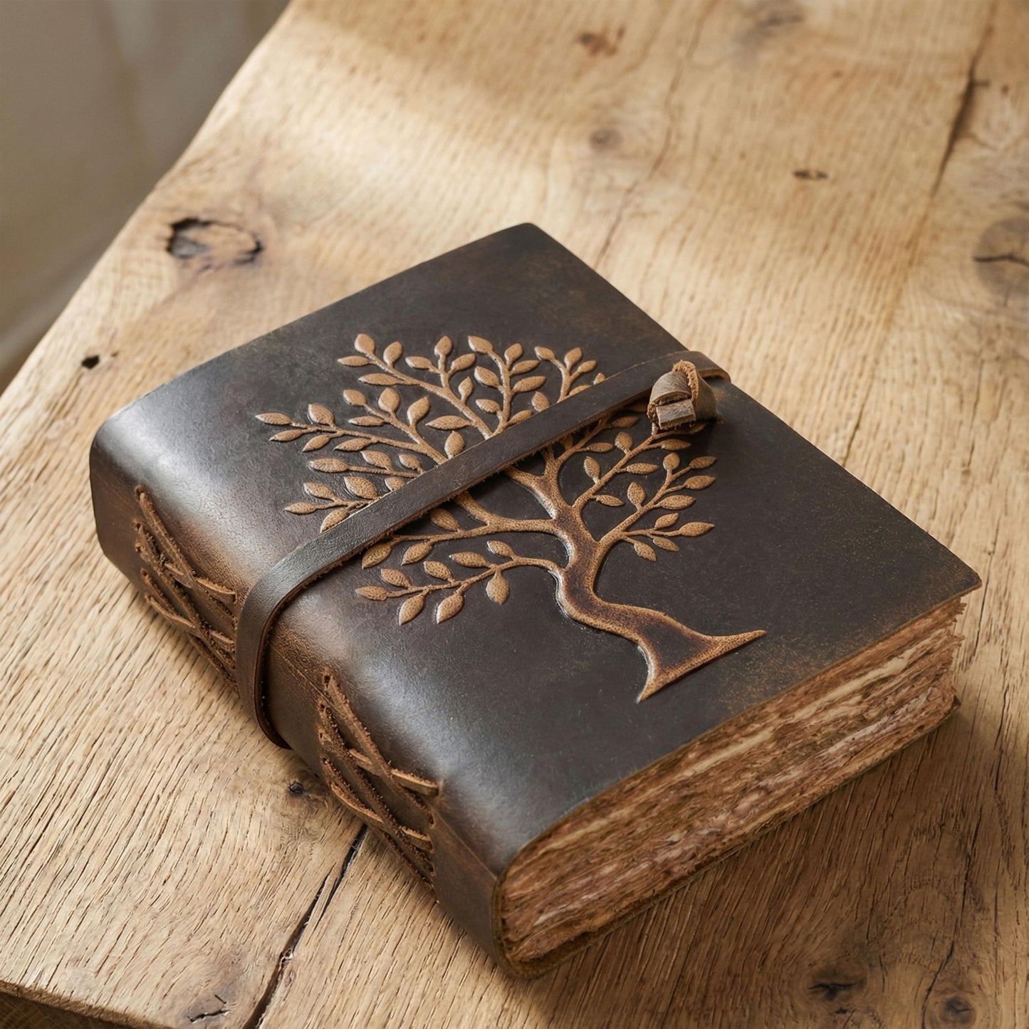 LEATHER VILLAGE Tree of Life Handmade Leather Bound Vintage Journal for Men & Women - 200 Pages Antique Deckle Edge Handmade Paper- Book of Shadow - Distressed Brown - 8 x 6 inches