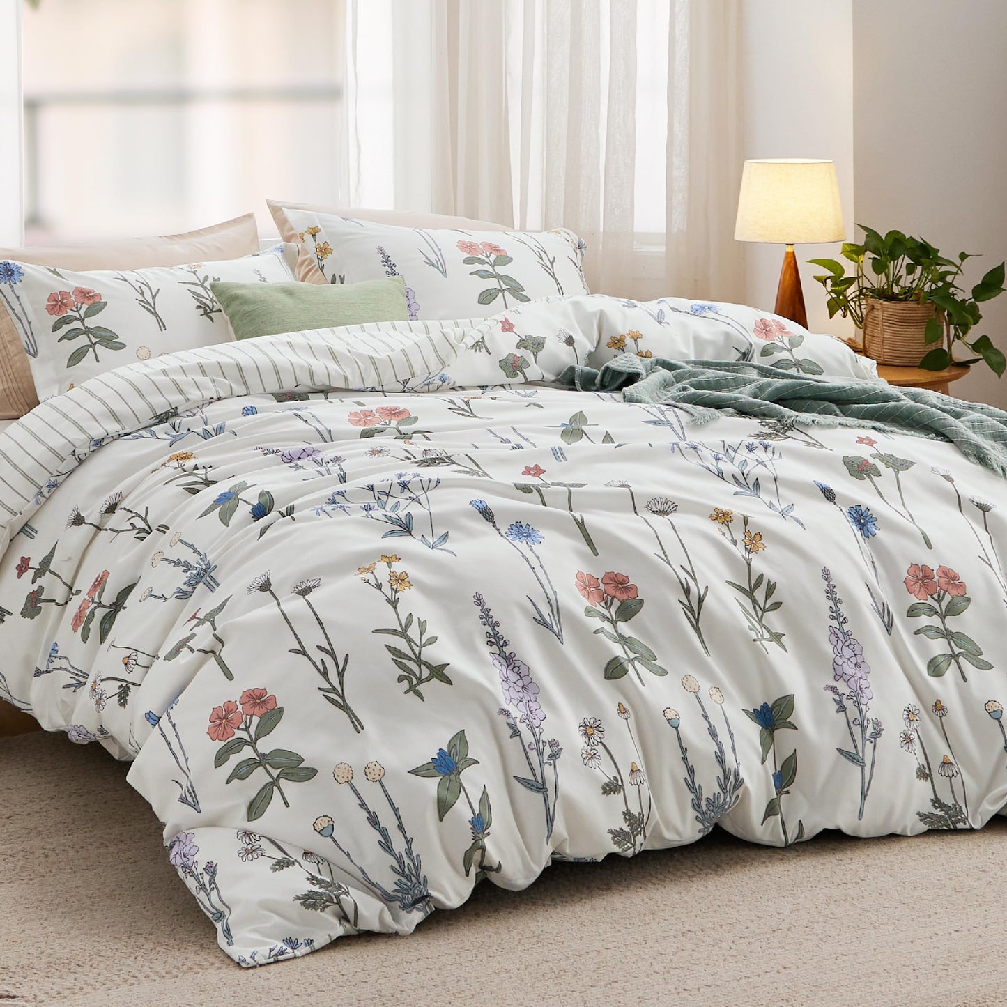 Bedsure Duvet Cover Queen Size - Reversible Botanical Floral Duvet Cover Set for Kids & Adults with Zipper Closure, 3 Pieces White Bedding Set with 8 Corner Ties and 2 Pillow Shams 20"x26"