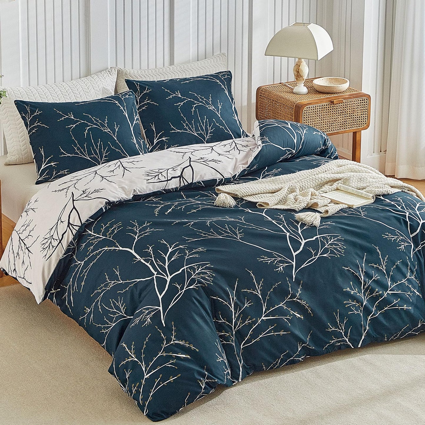 Duvet Cover King, Ultra Soft Microfiber Bed Set, Tree Branches Pattern Bed Sets, 3 Piece Breathable King Duvet Cover Set with Zipper Closure, Corner Ties, (104x90 Inch, Blue)