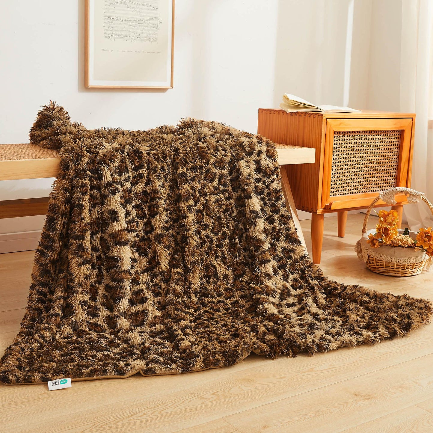 XeGe Luxury Faux Fur Leopard Print Throw, Soft 50x60 Cheetah Print Fluffy Blanket, Wild Shaggy Plush Decorative Couch Throw, Cute Furry Fuzzy Animal Print Blanket for Sofa Bed, Brown
