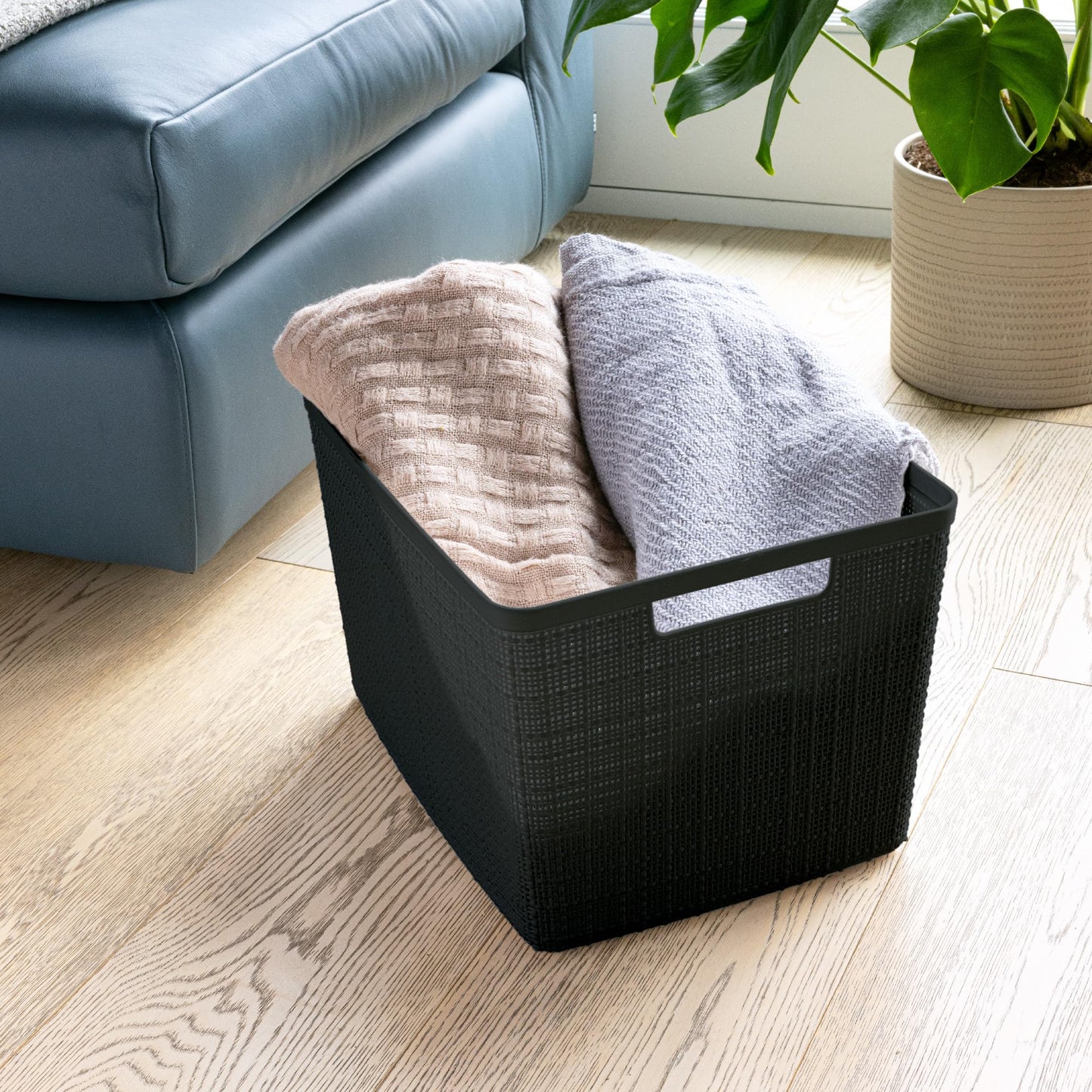 Curver Set of 4 Jute Large Decorative Plastic Organization and Storage Baskets Perfect Bins for Home Office, Closet Shelves, Kitchen Pantry and All Bedroom Essentials, Black