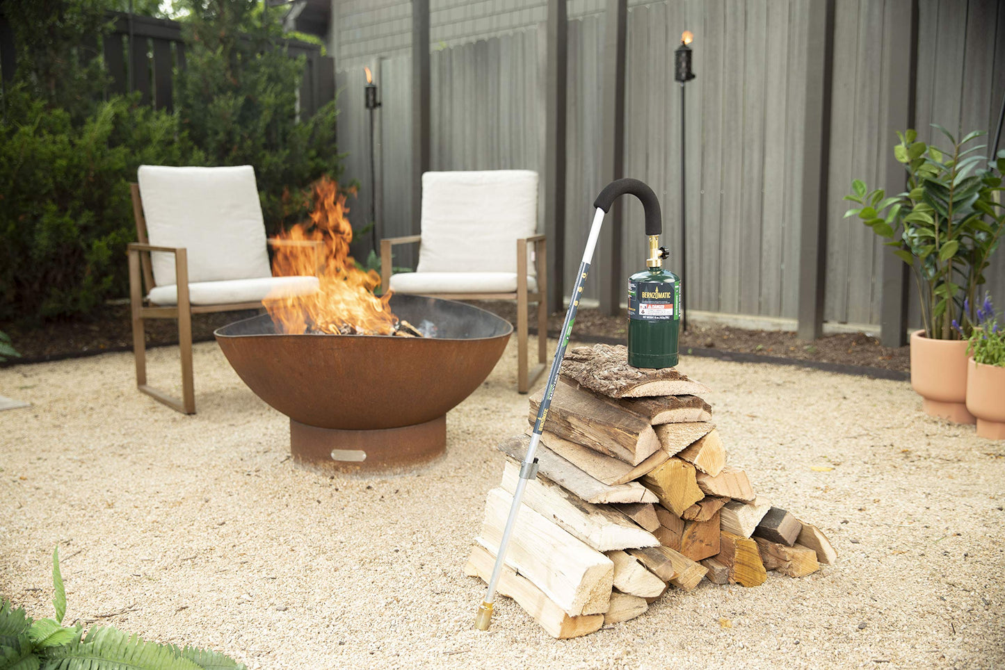 Bernzomatic JT850 Self-Igniting Outdoor Torch