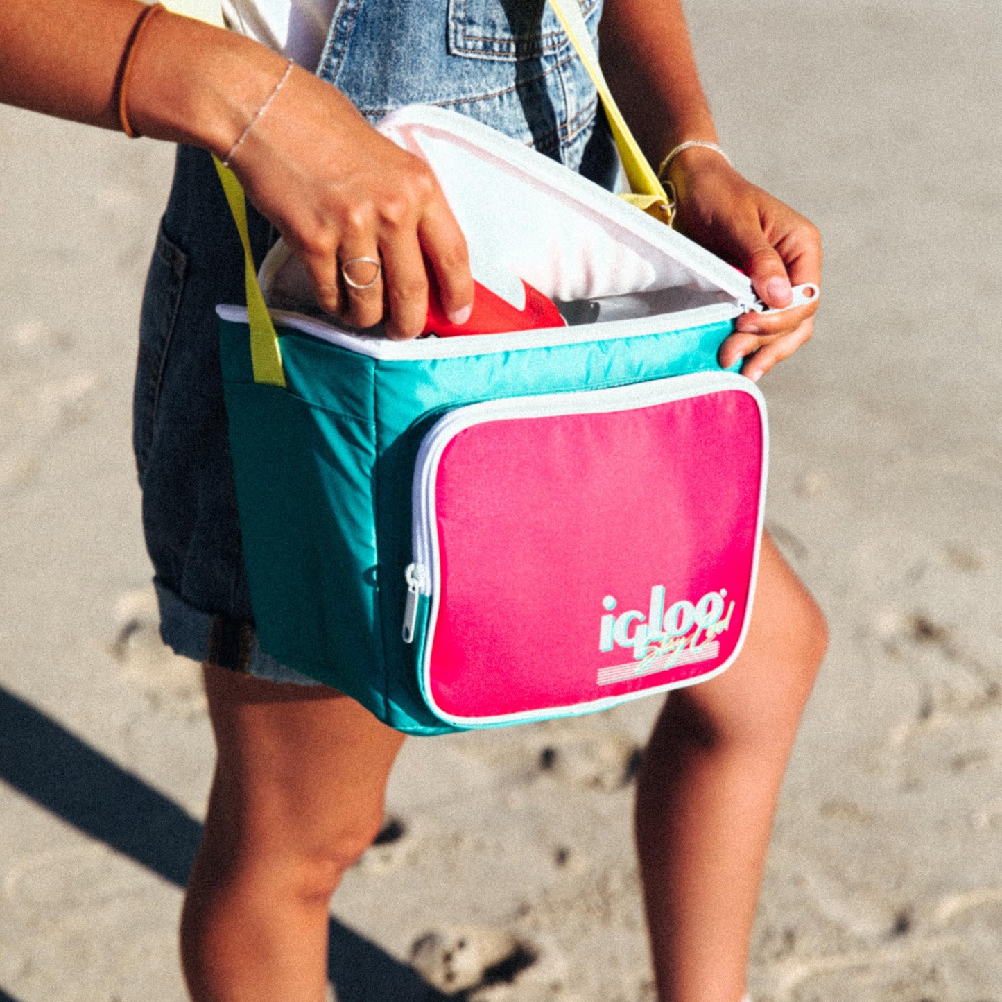 Igloo 90s Retro Collection Square Neon Lunch Box Soft Side Cooler Bag with Strap