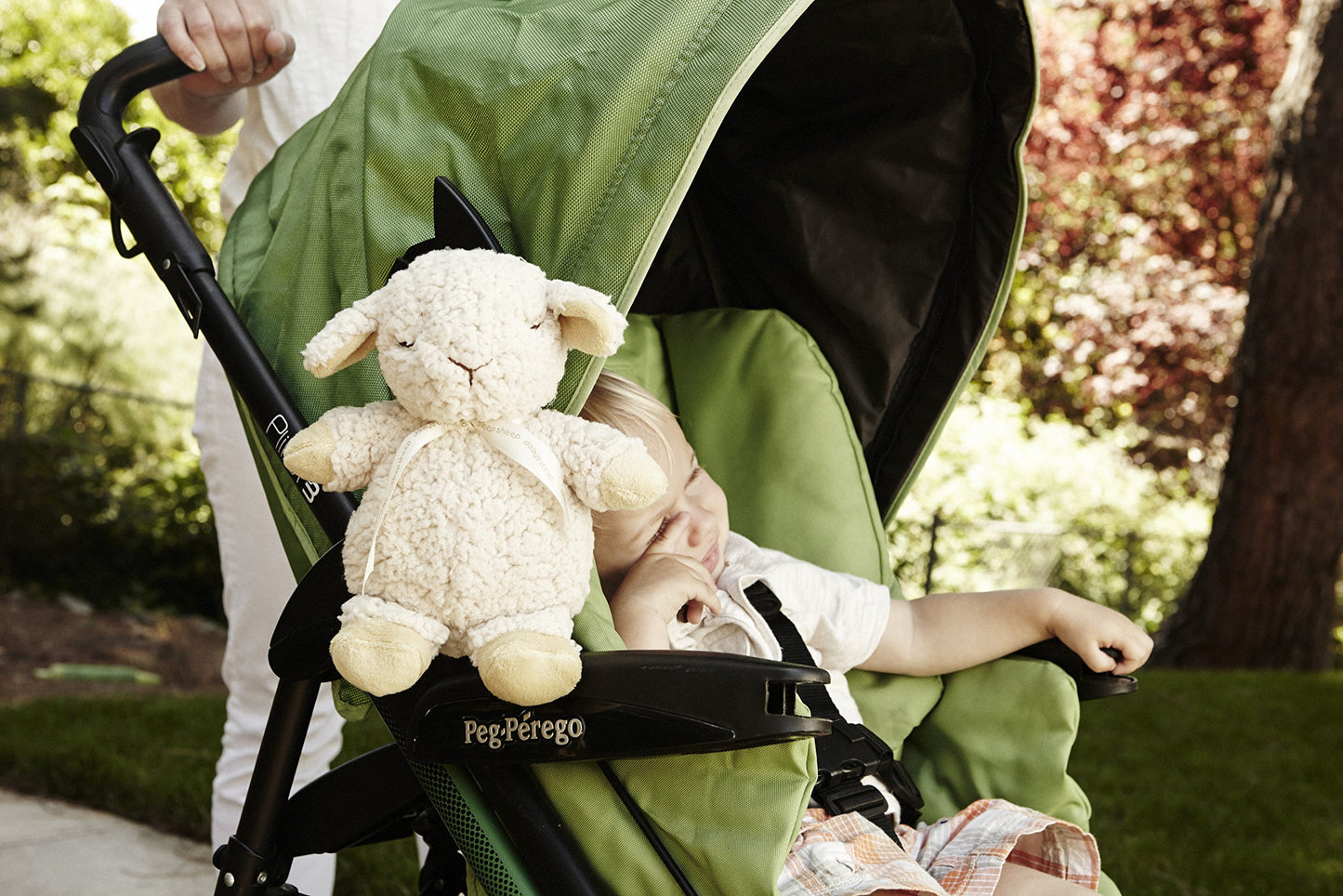 Cloud B Sleep Sheep On The Go Portable Plush Sound Machine, Natural