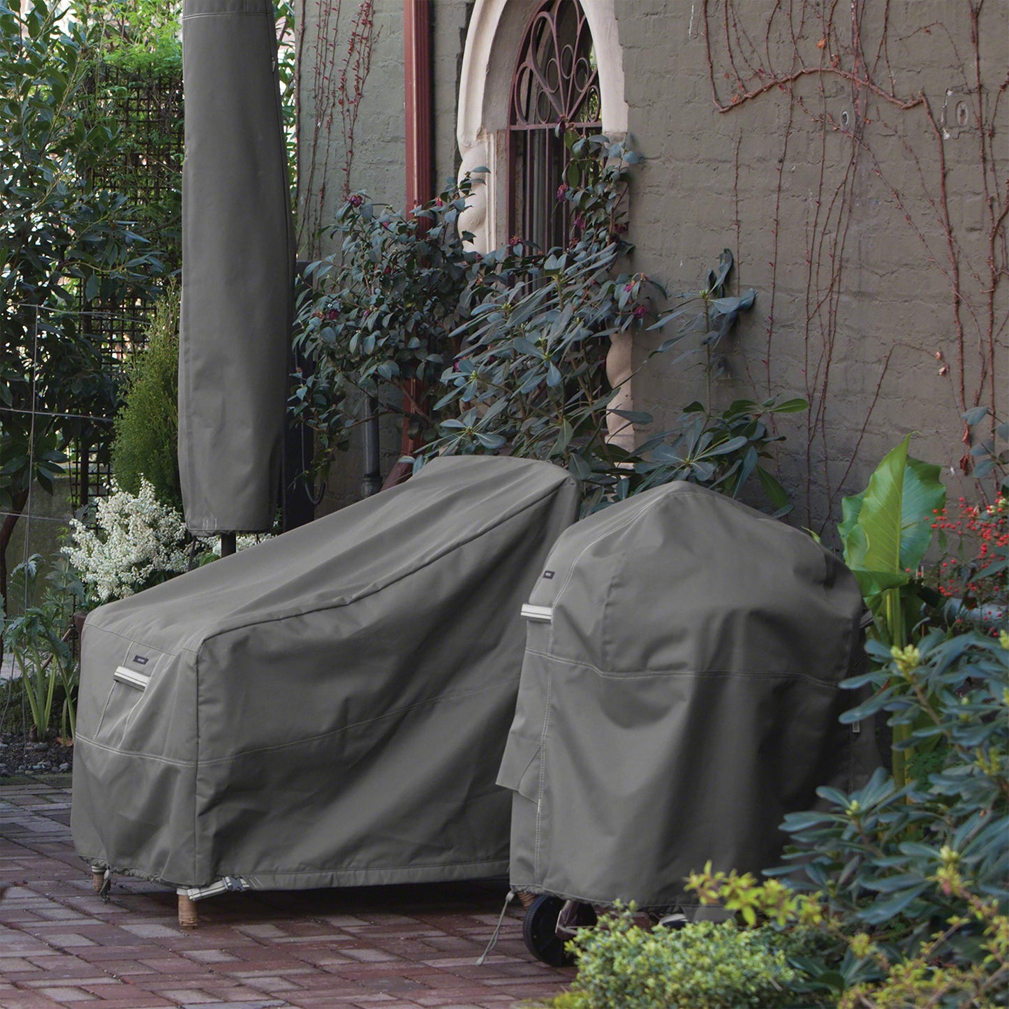 Classic Accessories 55-323-045101-EC Ravenna Cover for Built-in Grills, Large