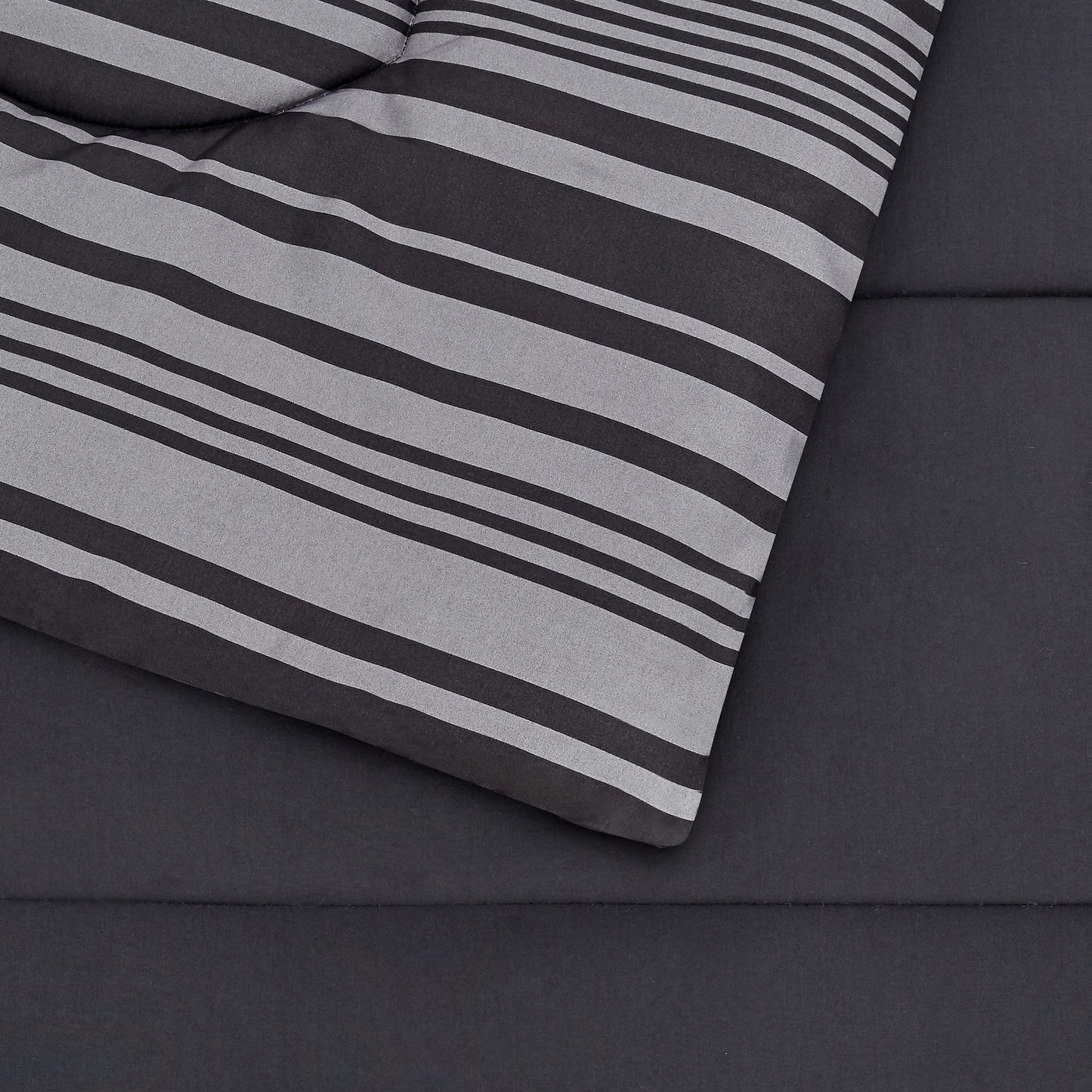 Amazon Basics 5-Piece Lightweight Microfiber Bed-in-a-Bag Comforter Bedding Set - Twin/Twin XL, Gray Calvin Stripe