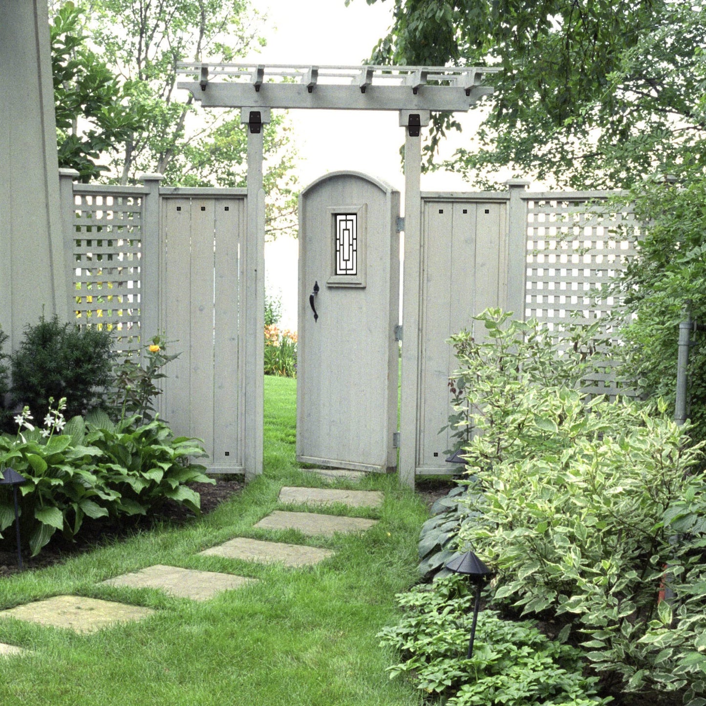 Nuvo Iron Decorative Insert for Fencing, Gates, Home, Garden - Rectangular, 9" X 17″, Black