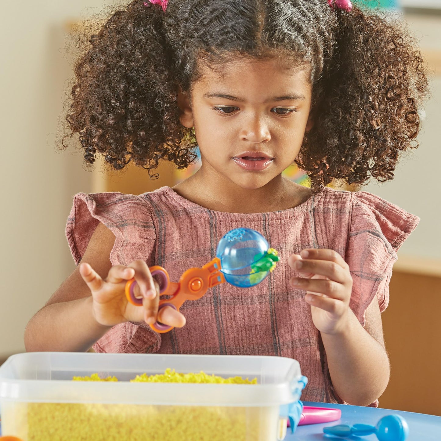 Learning Resources Helping Hands Fine Motor Tools Classroom Set,24 Pieces, Ages 3+, fine Motor Skills, Teacher Resources for Classroom, Sensory Toys for Toddlers, Scoopers and Tweezers Toys