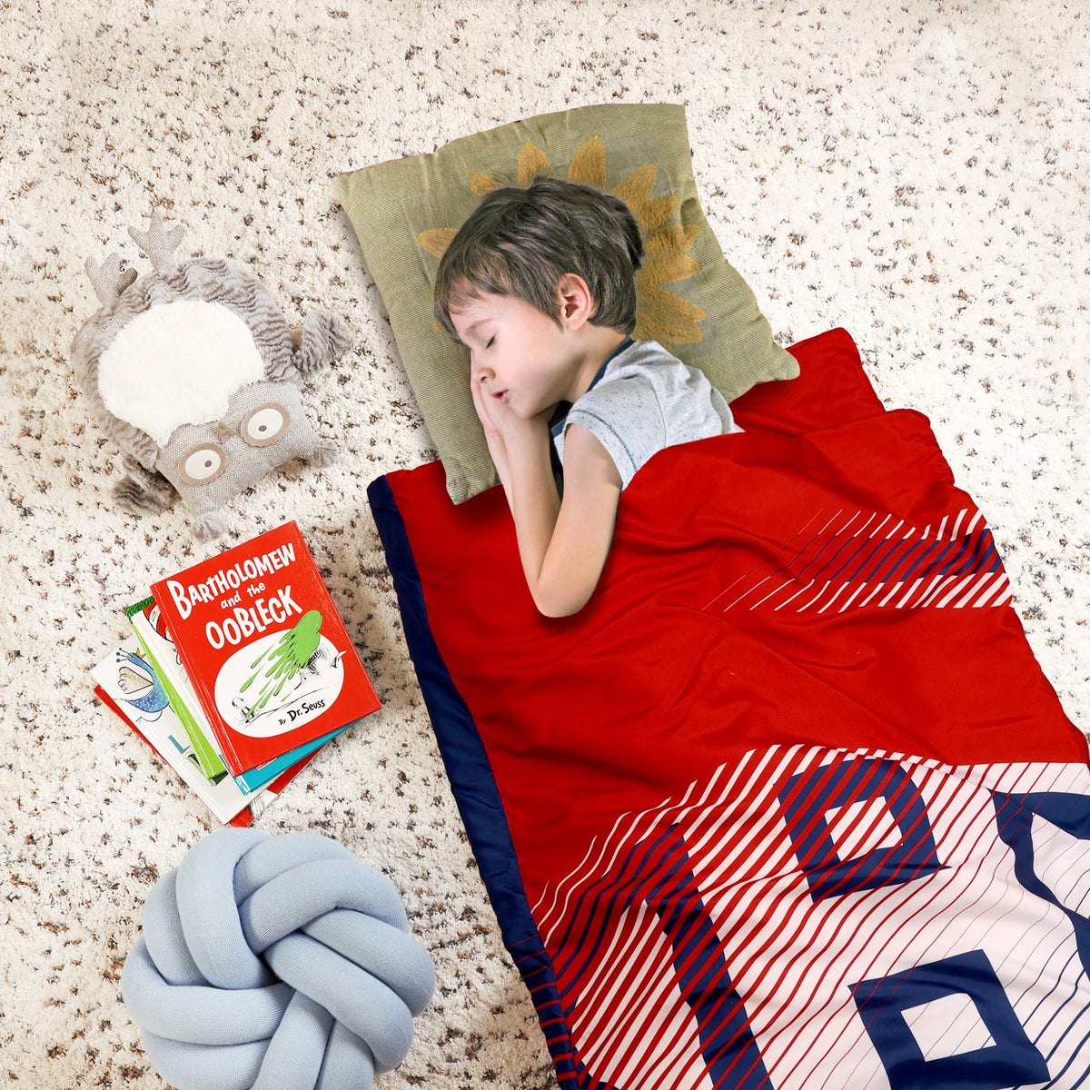 NHL Montreal Canadiens Kids Lightweight Indoor Slumber Bag/Sleeping Bag with Portable Drawstring Bag EXPRESSIONS Ultra-Soft & Cozy (Official NHL Product)