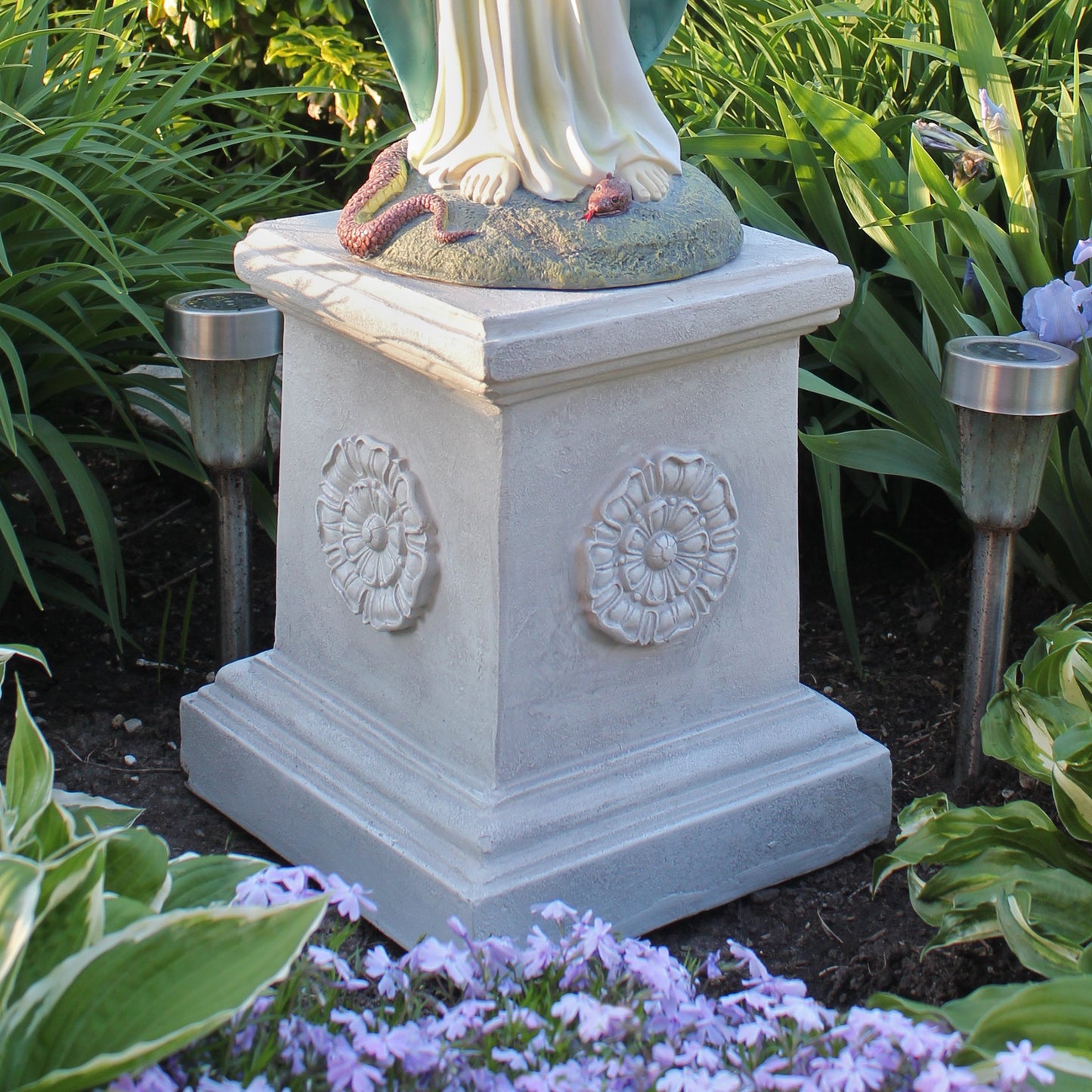 Design Toscano English Rosette Sculptural Garden Plinth Base Riser, Large 33 cm, Polyresin, Antique Stone