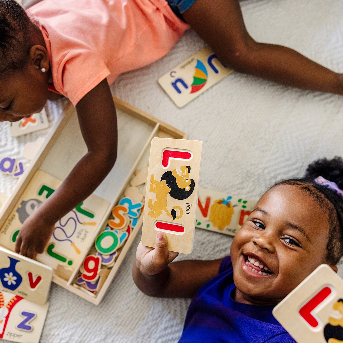 Melissa & Doug ABC Picture Boards - Educational Toy with 13 Double-Sided Wooden Boards and 52 LettersABC Puzzle for Kids 3+