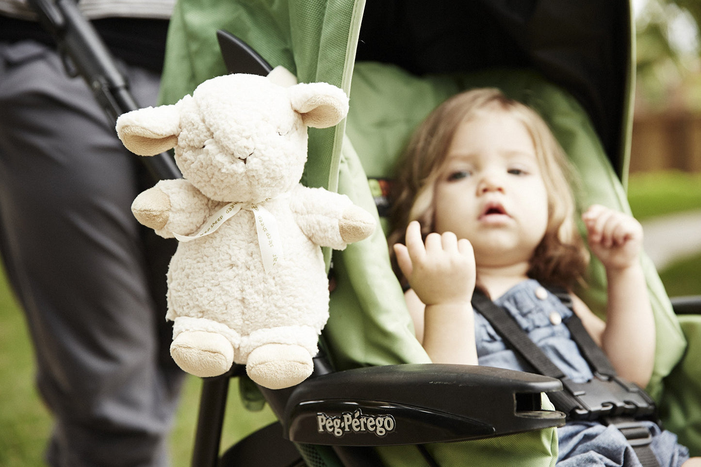 Cloud B Sleep Sheep On The Go Portable Plush Sound Machine, Natural