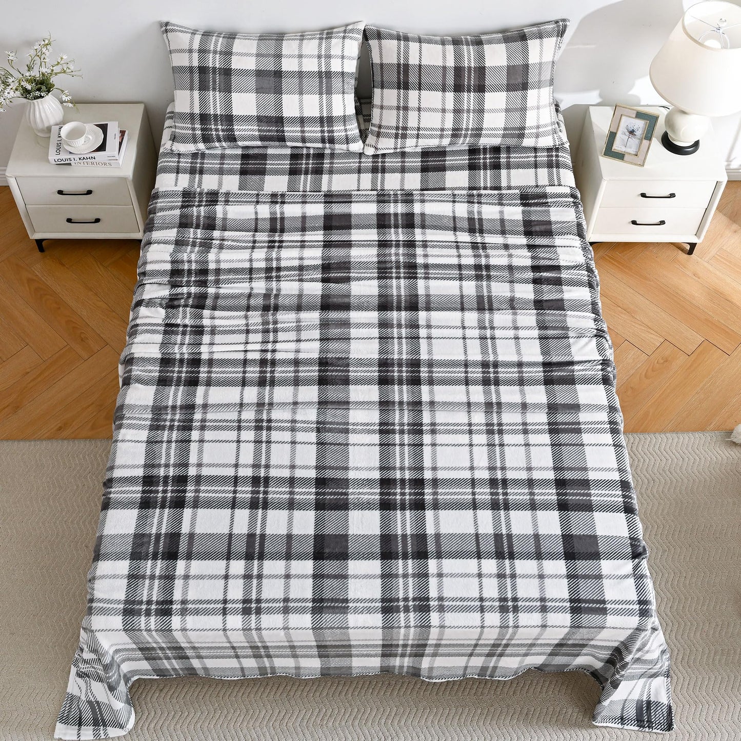 Viviland Plush Micro Fleece Queen Bed Sheet Set - Soft Fuzzy Polar Fleece Velour Velvet Sheets - Extra Warm Winter Fleece Bed Sheets with 15" Deep Pocket - Grey Plaid - Queen