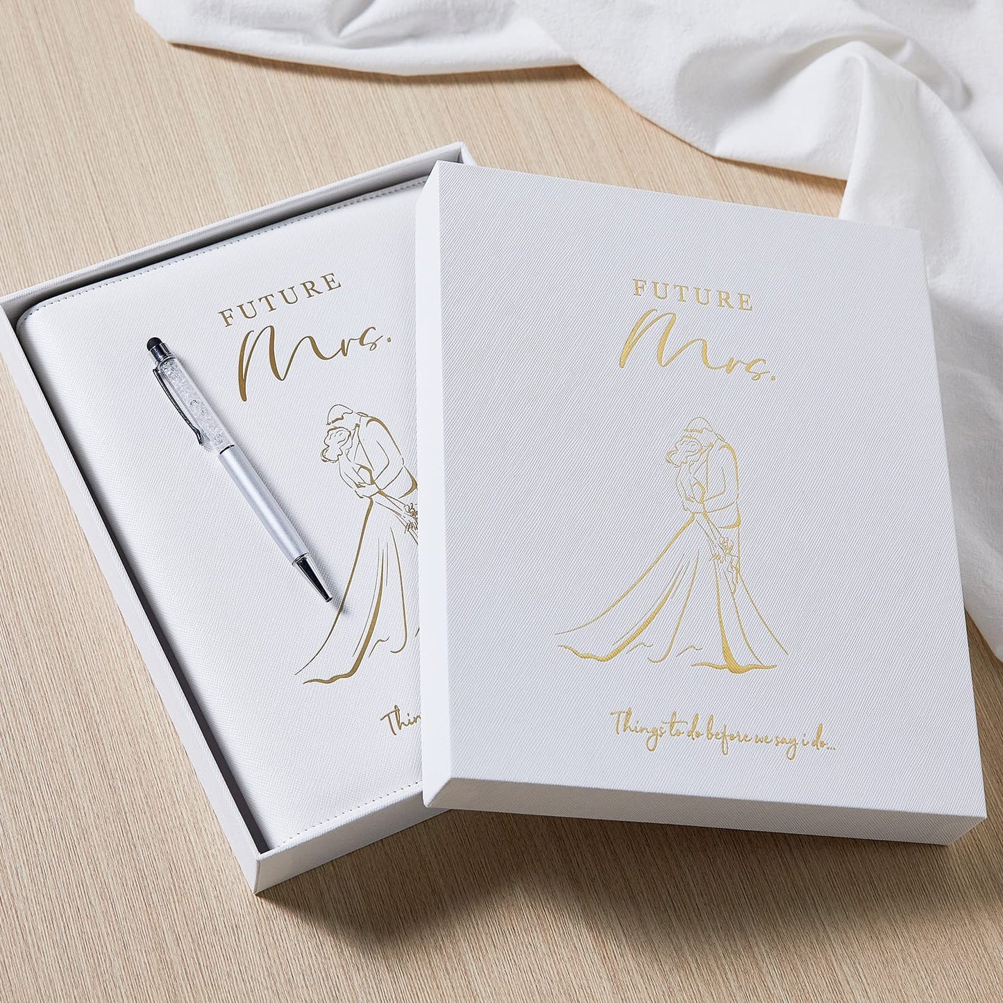 AW BRIDAL Future Mrs Wedding Planning Book and Organizer Gift Set, Destination Wedding Planners, White Proposal Planner Gift for Bride to Be and Engaged Couple, Cool Engagement Gifts for Her