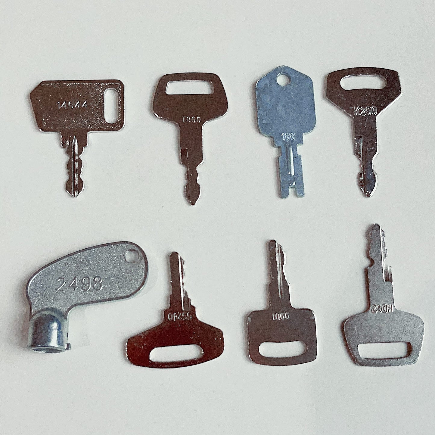 47 Keys Heavy Equipment/Construction Ignition Key Set Compatible with Volvo John Deere Kubota Caterpillar Komatsu Case JCB Hitachi Excavator Key Heavy Equipment Master Key Set