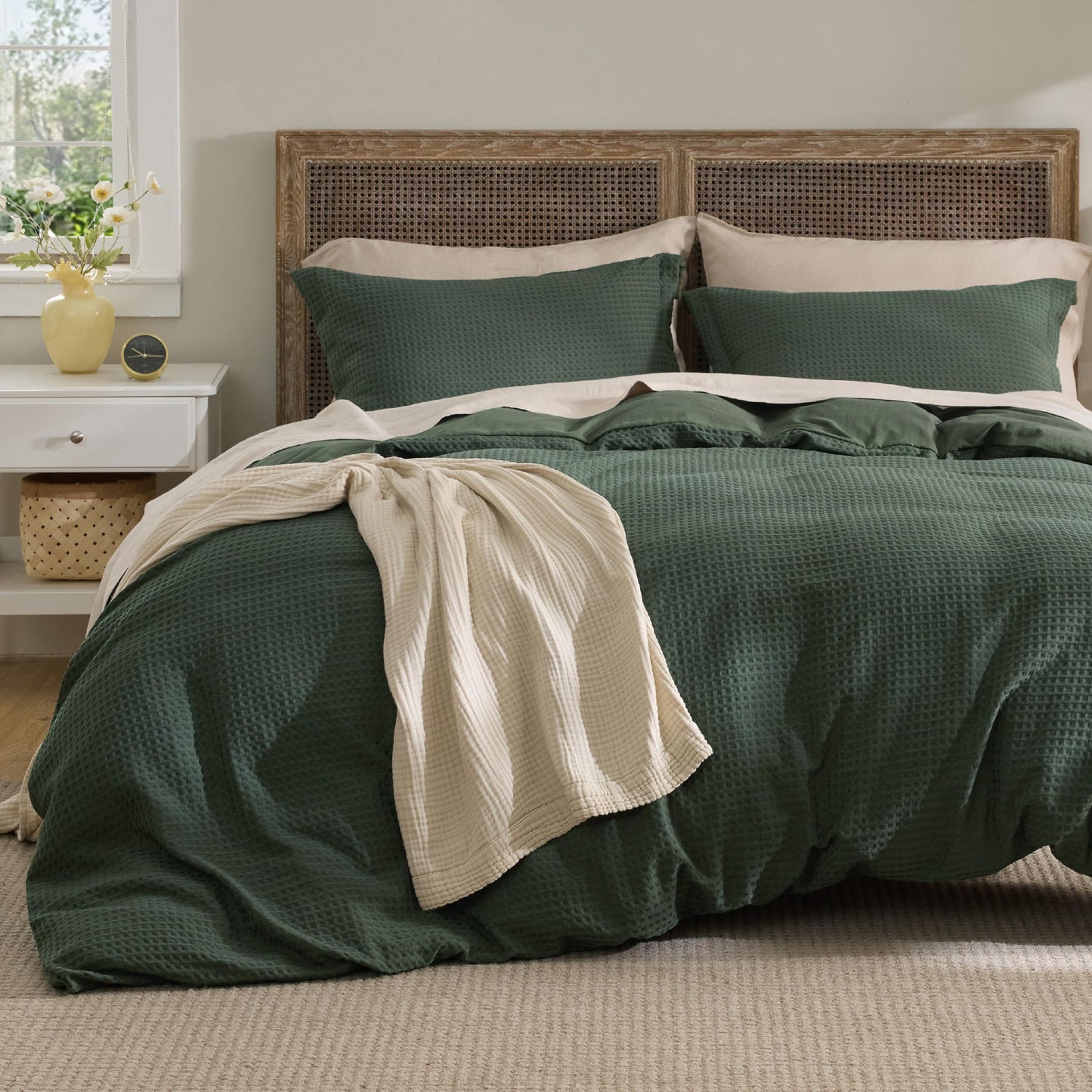 Bedsure Luxury Waffle Duvet Cover Queen Size - Textured Duvet Cover Set, Soft, Breathable Bedding Set (90"x90") with 2 Pillow Shams for All Season, Dark Green, Comforter Not Included