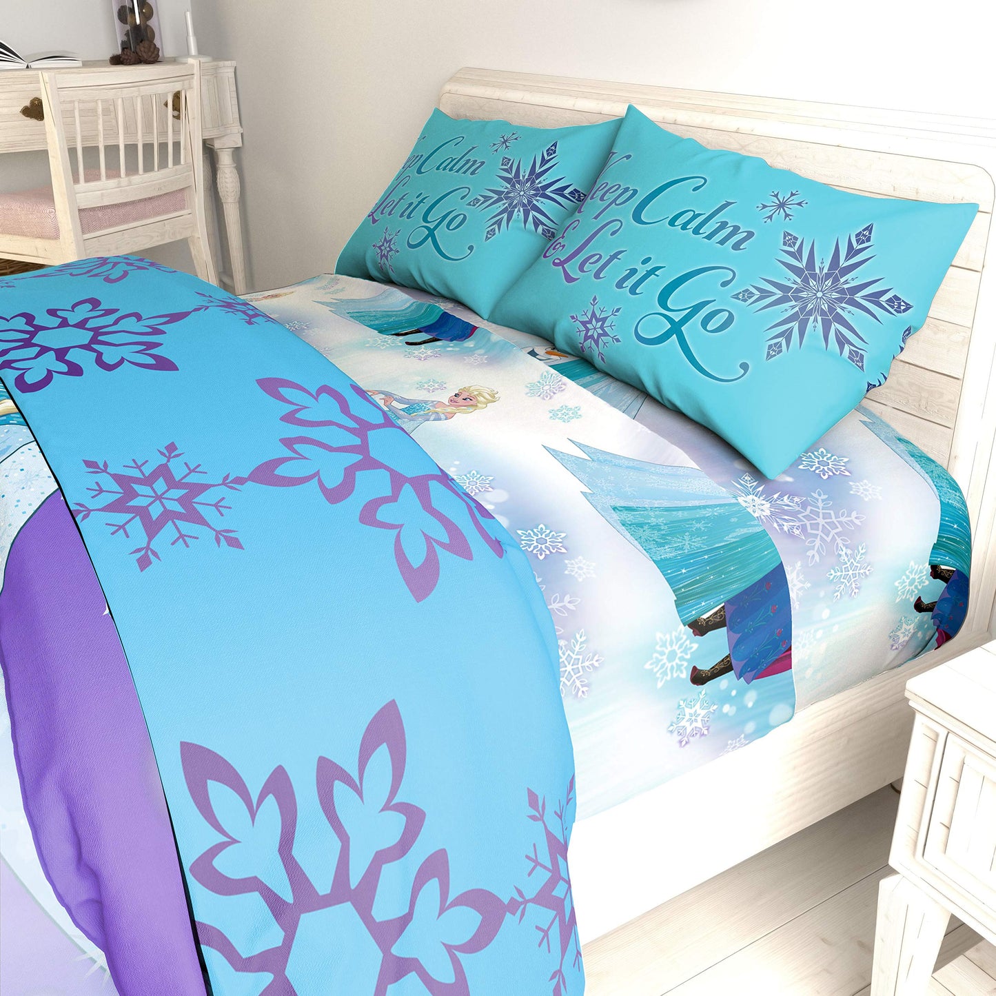 Jay Franco Disney Frozen 'Magical Winter' 7 Piece Full Bed in A Bag