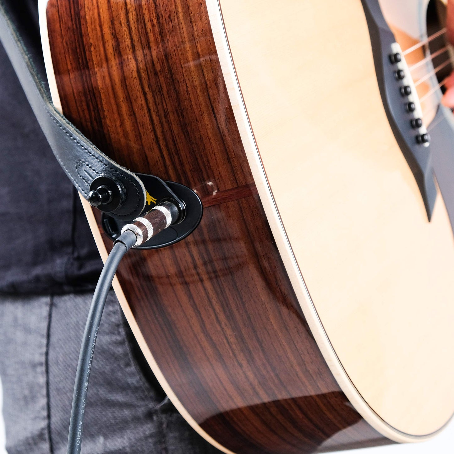 MusicNomad ACOUSTI-LOK-TAYLOR MusicNomad ACOUSTI-LOK-TAYLOR Strap Lock Adapter For Taylor Guitars w/ 9V Batt