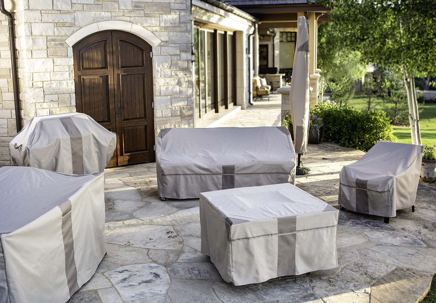 Modern Leisure 2972 Monterey Swivel Patio Lounge Chair, Outdoor Furniture Cover (37.5 L x 39.25 W x 38.5 H inches) Water-Resistant, Beige