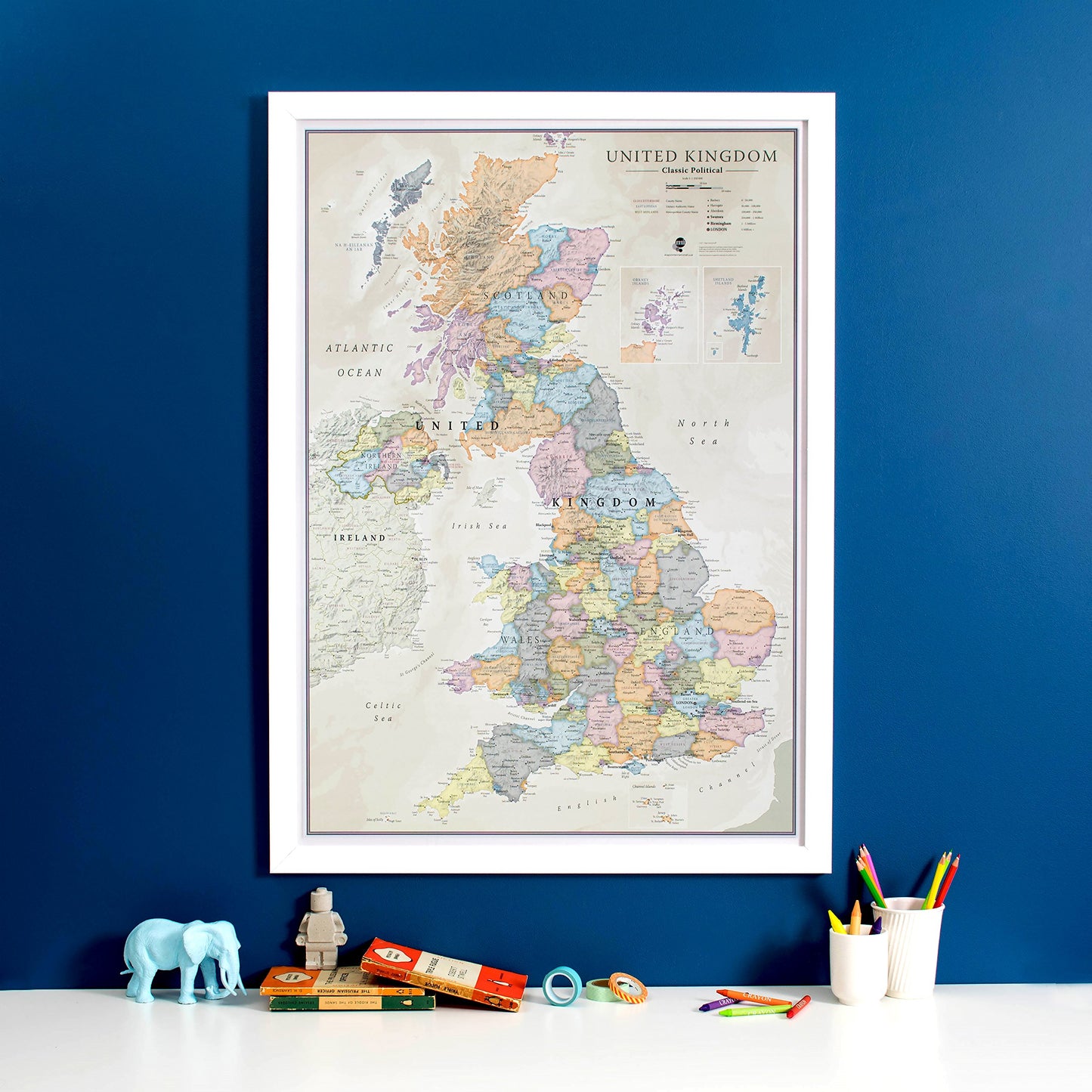 UK Map - Classic Wall Map Of The United Kingdom Poster - Front Lamination - 33 x 23in