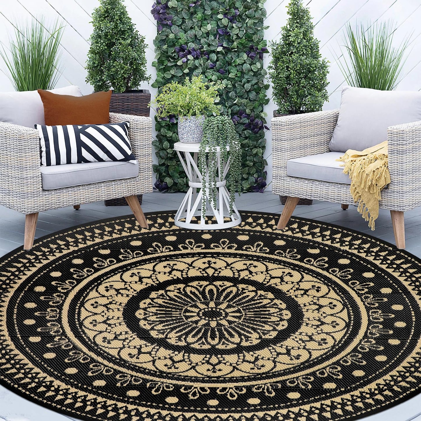 Cekene Round Outdoor Rugs for Patio 8Ft Waterproof Reversible Outdoor Patio Rugs Black Lightweight Plastic Straw Rugs Portable RV Camping Mat Floor Carpet for Deck Porch Picnic BBQ