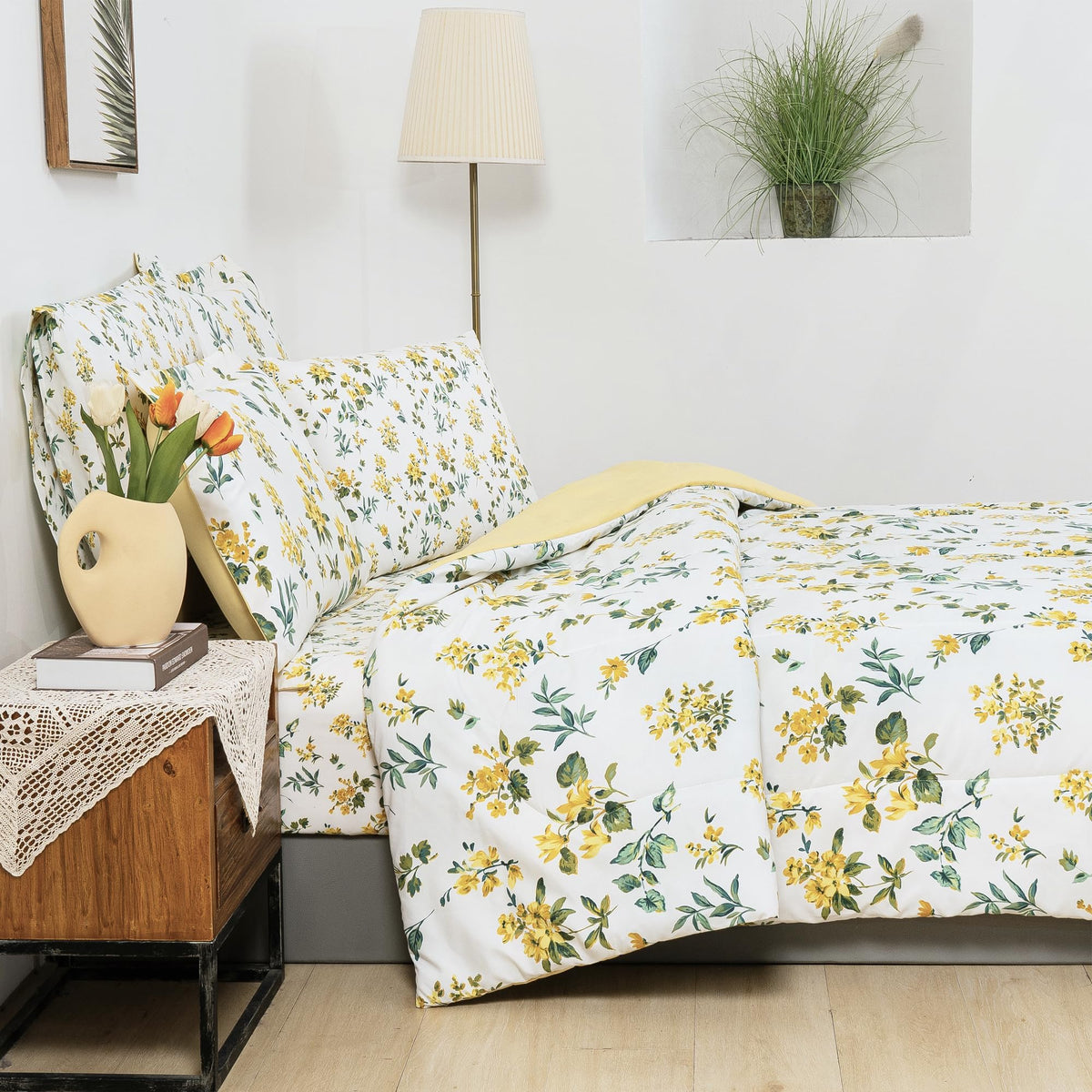 lasoftan Floral Queen Comforter Set with Sheets, 7 piece Luxury Vintage Bedding, Soft Microfiber Bed in a Bag, Cozy Lightweight Bed Set, Yellow Flower Green Leaves