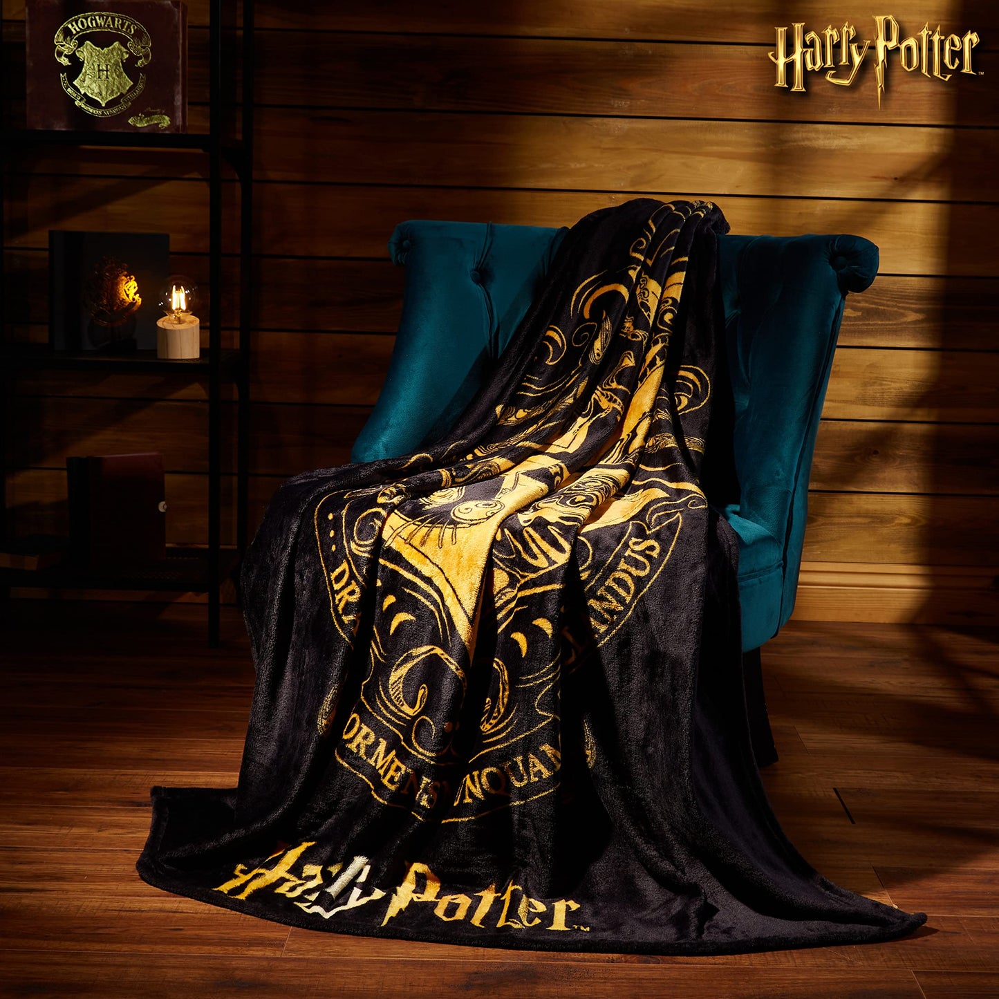 Harry Potter Gifts Fleece Bed Blanket Super Soft Cosy Bed Throw Hogwarts Bedroom Decor Plush Comforter 150 x 130cm for Bedroom Travel Sleepovers