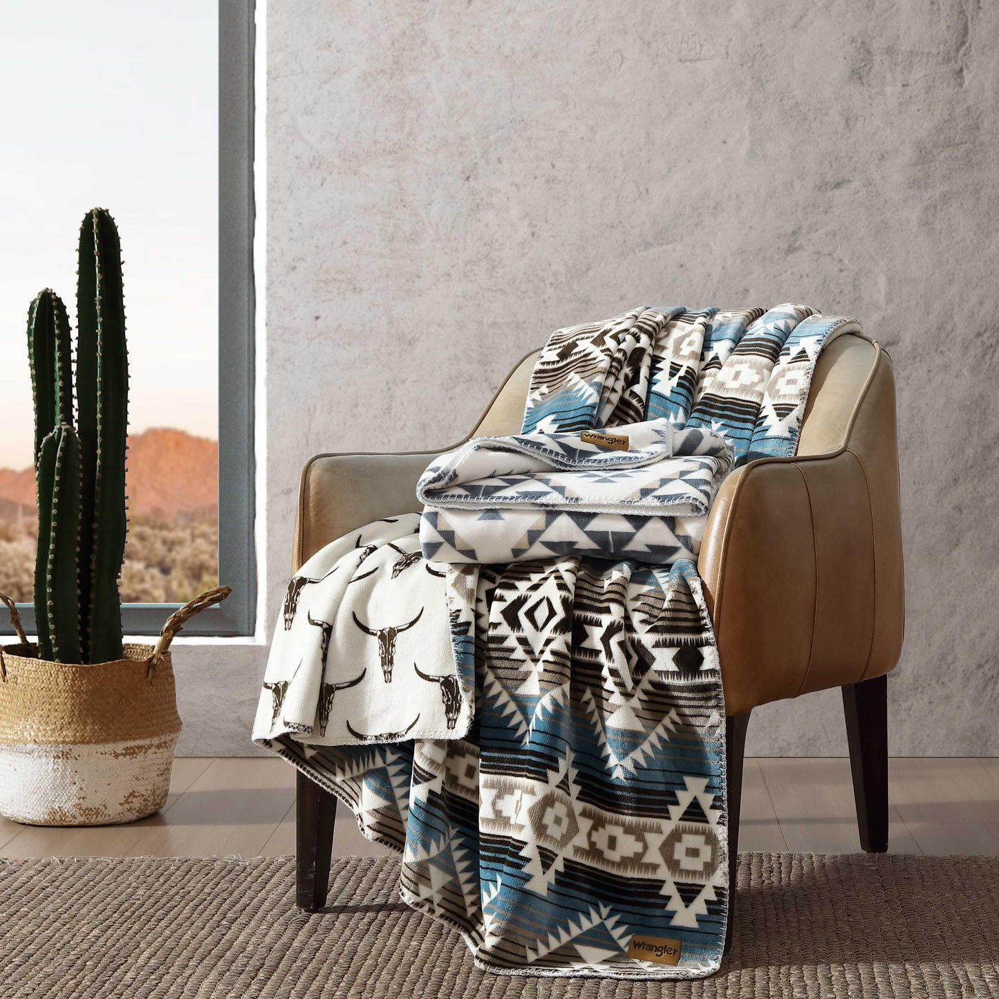 Wrangler - Throw Blanket, Super Soft Coco Flannel Bedding, Western Home Decor, Oeko-Tex Certified (Jericho Turquoise, 60" x 70")