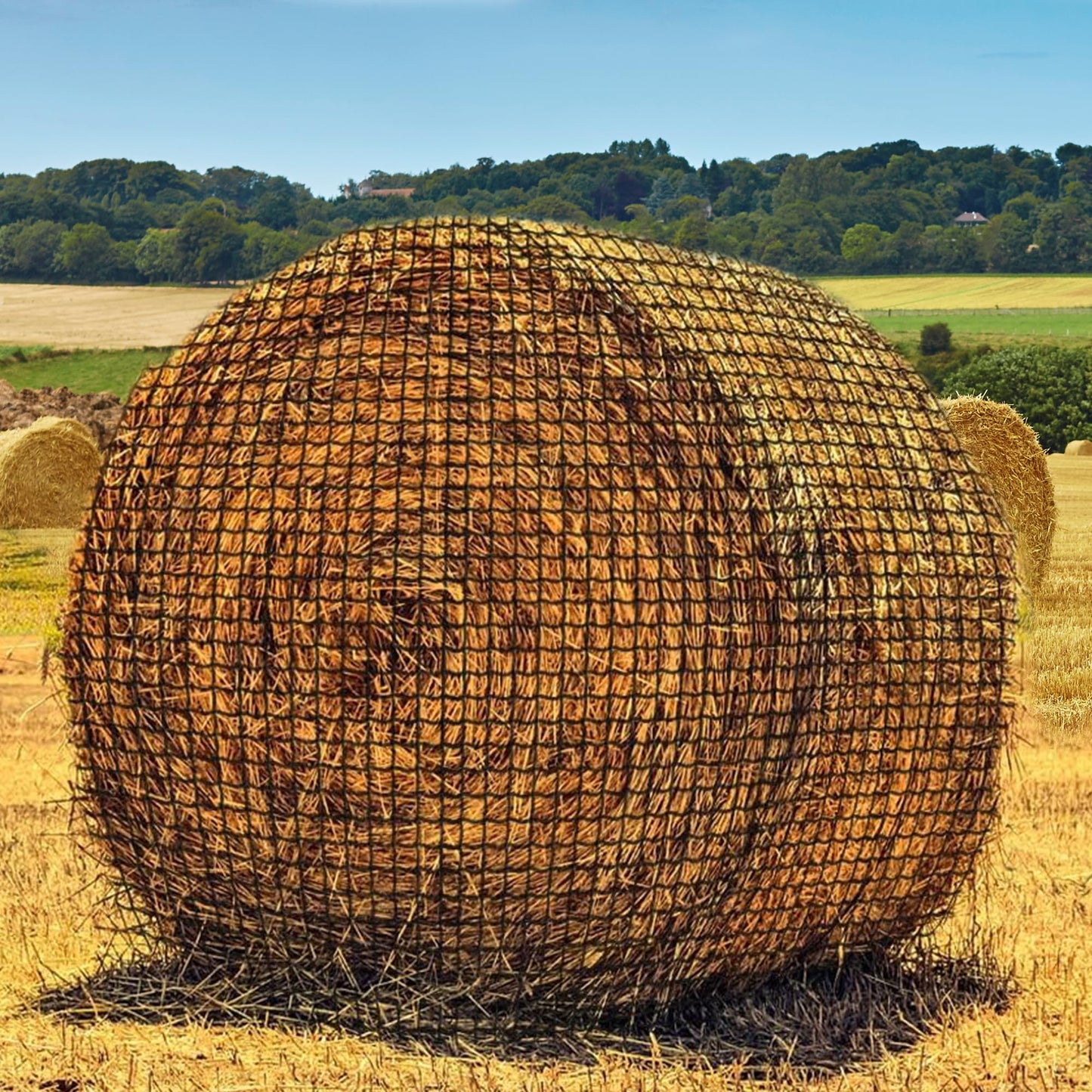 YUNPHDA Round Bale Hay Net, 5 * 5ft Feet Slow Feed Hay Net for Horses Livestocks Feeder with 1.75 Inch Holes, Holes Fits Round Bales 4x5, 5x5ft or Square Bales 3x3x8 (5 * 5ft)