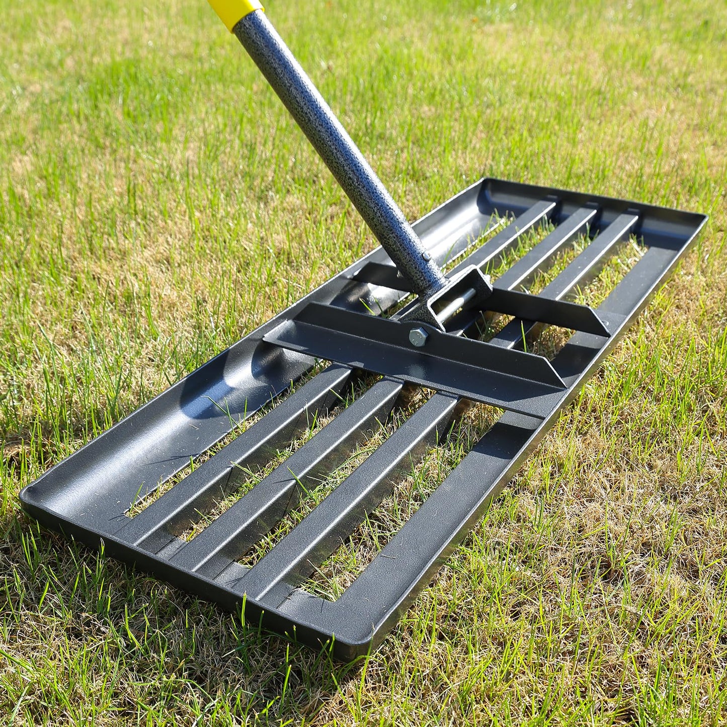 Lawn Leveling Rake, 30 Inch Heavy Duty Lawn Leveler with Adjustable Handle, Yard Soil Grass Dirt Leveling Rake Ground Level Tool (5FT)