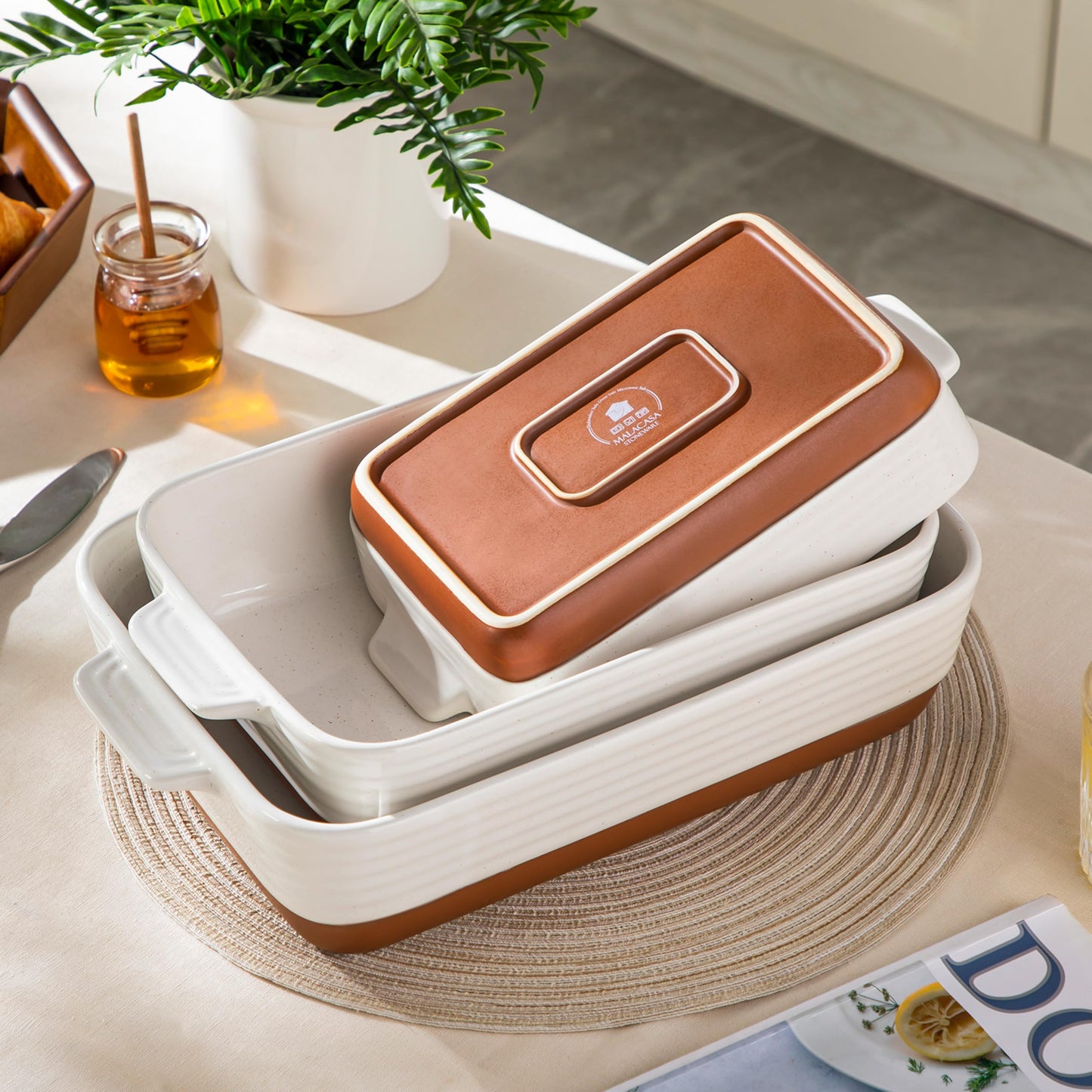 MALACASA Casserole Dishes for Oven, Ceramic Baking Dishes Set of 3, 1.45/2.7/3.8L Rectangular Baking Pan Set, Deep Lasagna Pan with Handles, Khaki White (14.5"/13"/10.5"), Series TARA