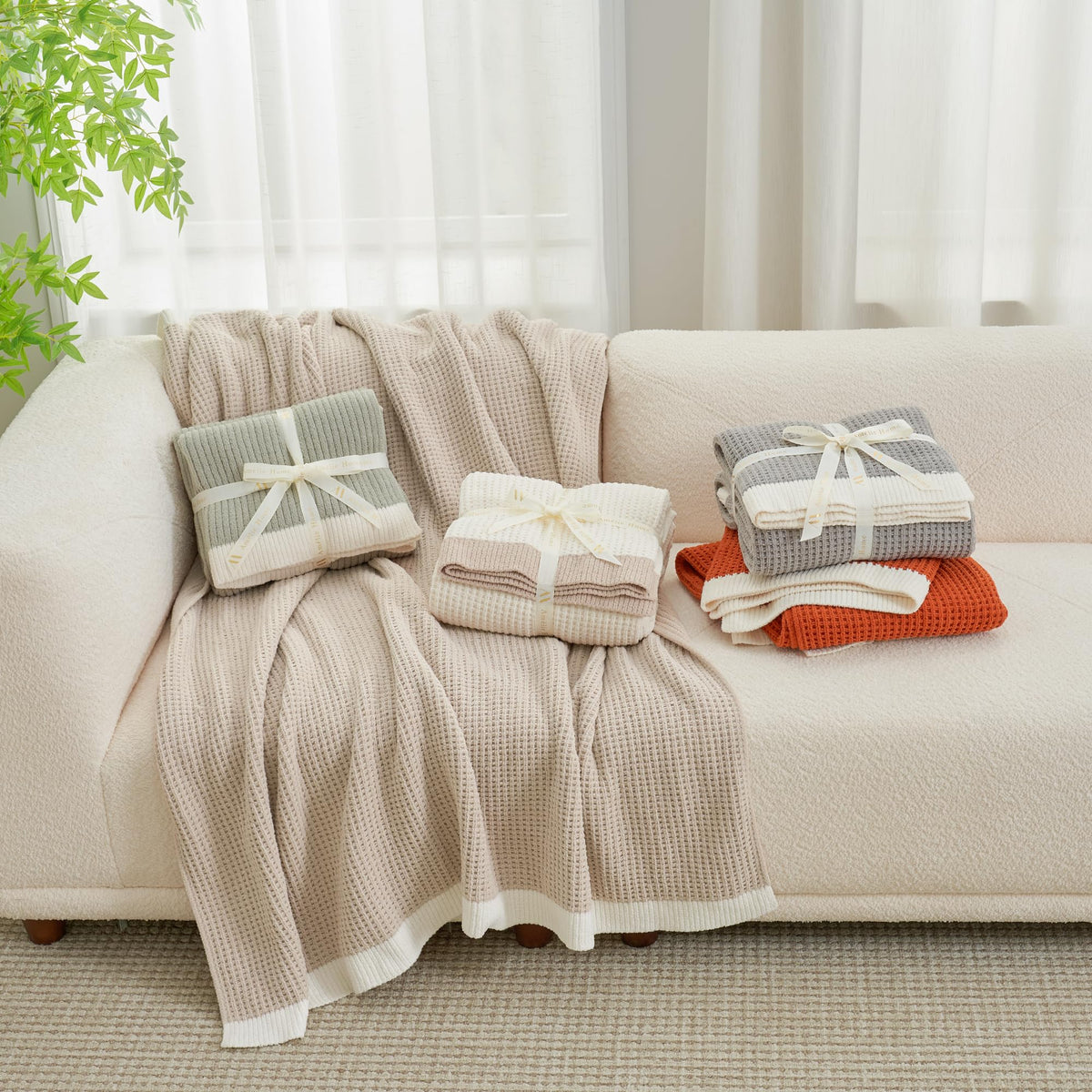 Amélie Home Chenille Throw Blanket, Soft Cozy Waffle Throw for Couch & Sofa, Warm Yet Lightweight, Breathable All-Season Throws for Women Men, Housewarming, Birthdays, 60"x80", Beige