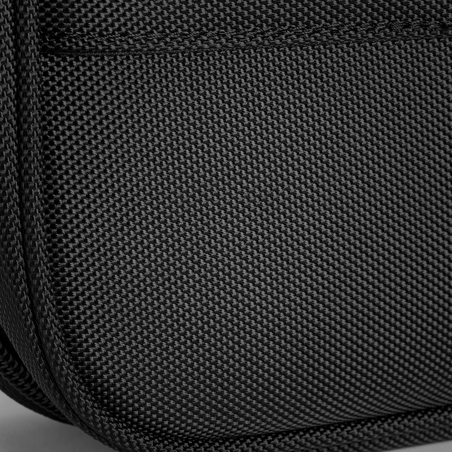 Samsonite Classic NXT Laptop Shuttle w/RFID (15.6"), Model Number - 142831-1041, Black