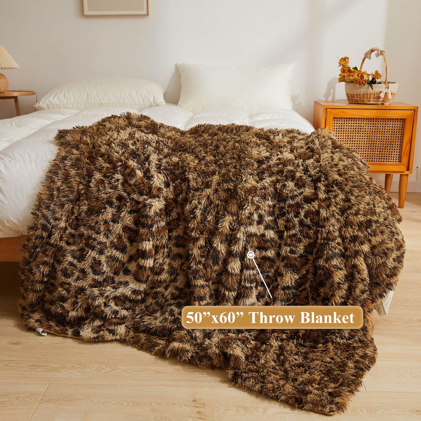 XeGe Luxury Faux Fur Leopard Print Throw, Soft 50x60 Cheetah Print Fluffy Blanket, Wild Shaggy Plush Decorative Couch Throw, Cute Furry Fuzzy Animal Print Blanket for Sofa Bed, Brown