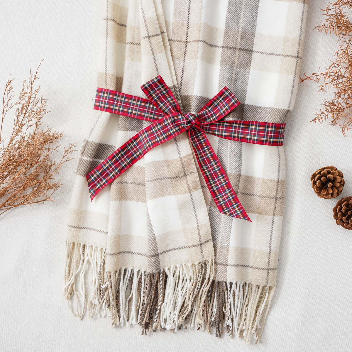 BATTILO HOME Grey White Plaid Throw Blanket for Couch, Fall Decor Throw Blankets Farmhouse Style, Super Soft Decorative Throw with Tassels 49"x63"