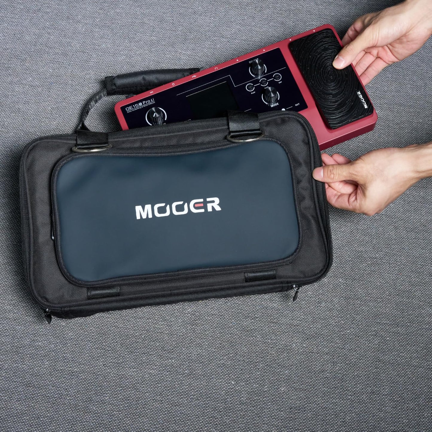 MOOER GE200 Multi Effects Kit (Soft Carry Case)
