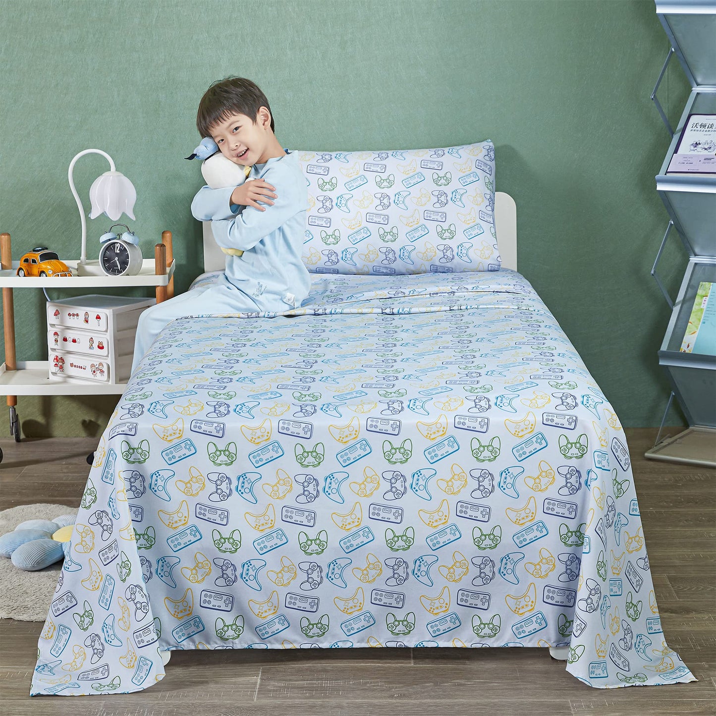 Viviland Kids Twin Single Sheet Set - Boys Game Twin Single Sheet Set - Kids Boys Twin Single Microfiber Fitted Sheet (15" deep Pocket) Flat Sheet - Light Grey Game Paddle Controller Printed