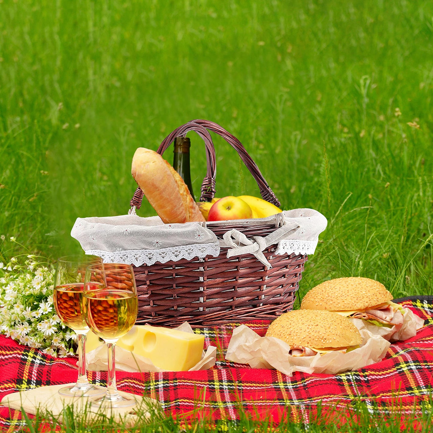 ZOENHOU 2 PCS Brown Wicker Woven Basket, Willow Storage Harvest Basket with Handles and Liner for Picnic Fruit Vegetable Picking Egg Candy Gathering Valentines