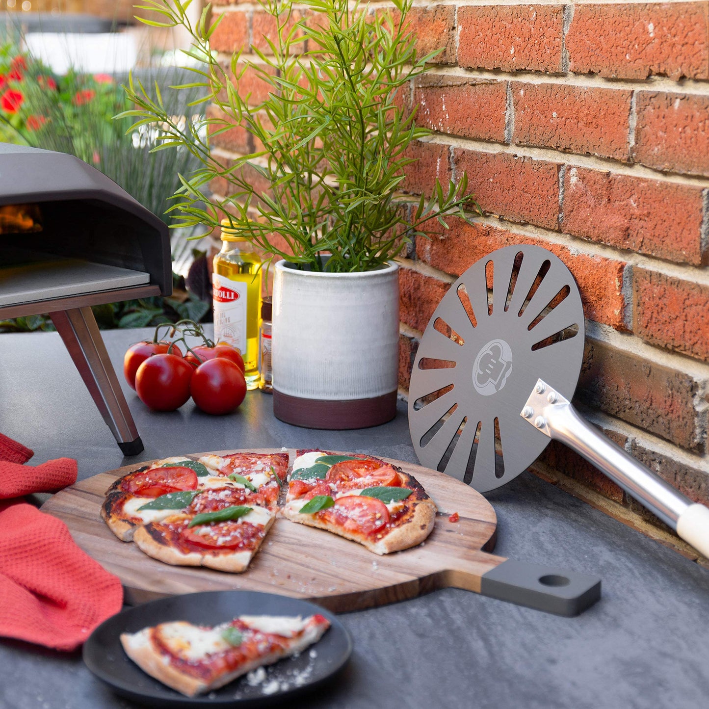 Chef Pomodoro Aluminum Turning Pizza Peel with Detachable Wood Handle for Easy Storage, Gourmet Luxury Pizza Paddle for Baking Homemade Pizza Bread (9-Inch)