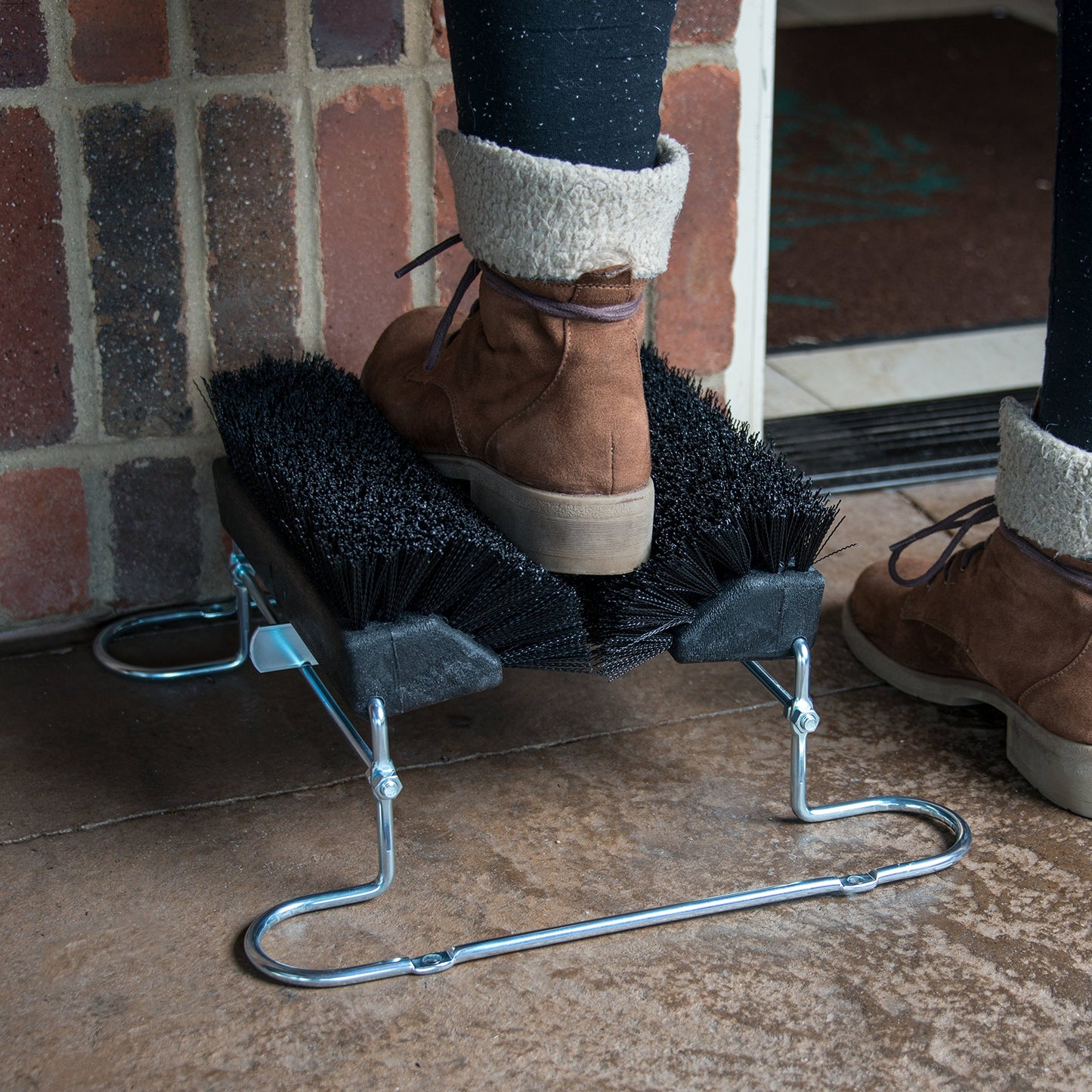 Carlisle 4042403 Spectrum Commercial Boot 'N Shoe Brush Scraper with Chrome Plated Steel Frame, Black